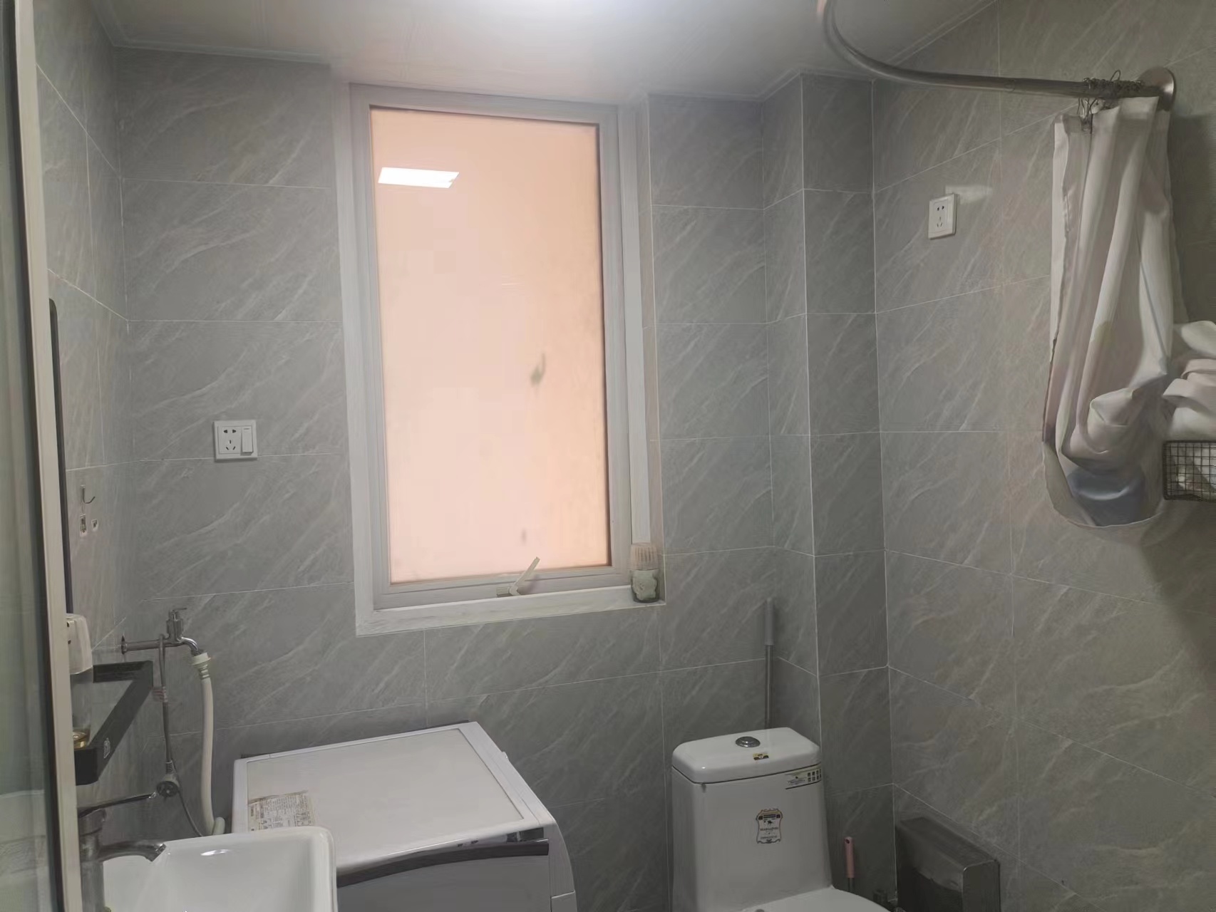 金韵华庭 1室1厅1卫 60m&sup2;