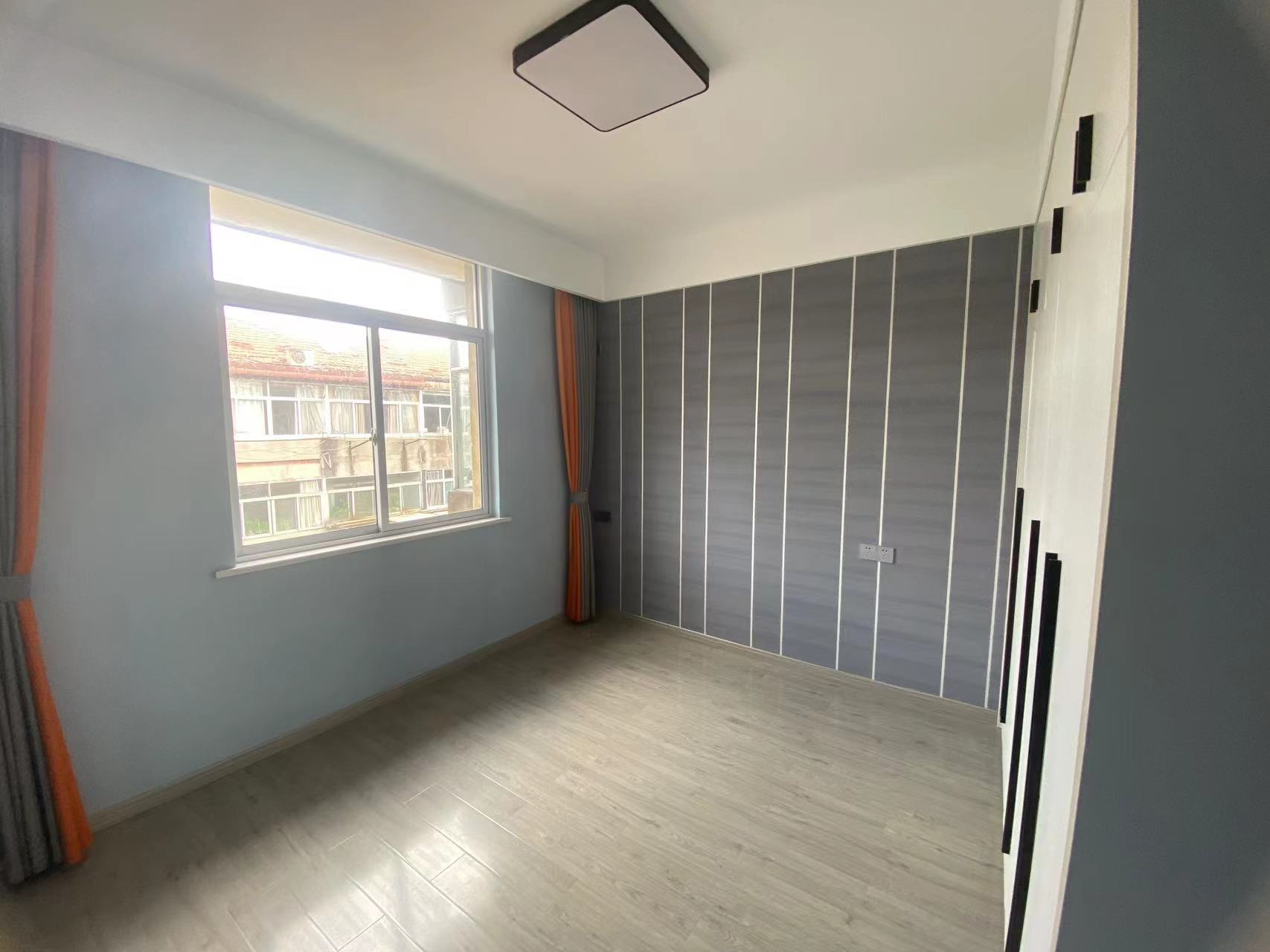 翠园新村 3室2厅1卫 72m&sup2;