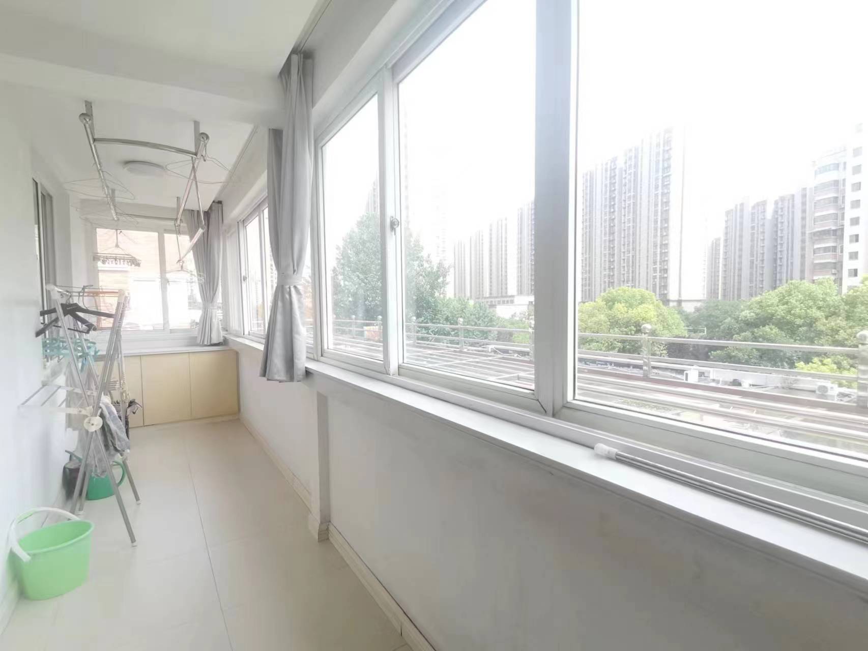 南川园小区 3室2厅1卫 130.50m&sup2;