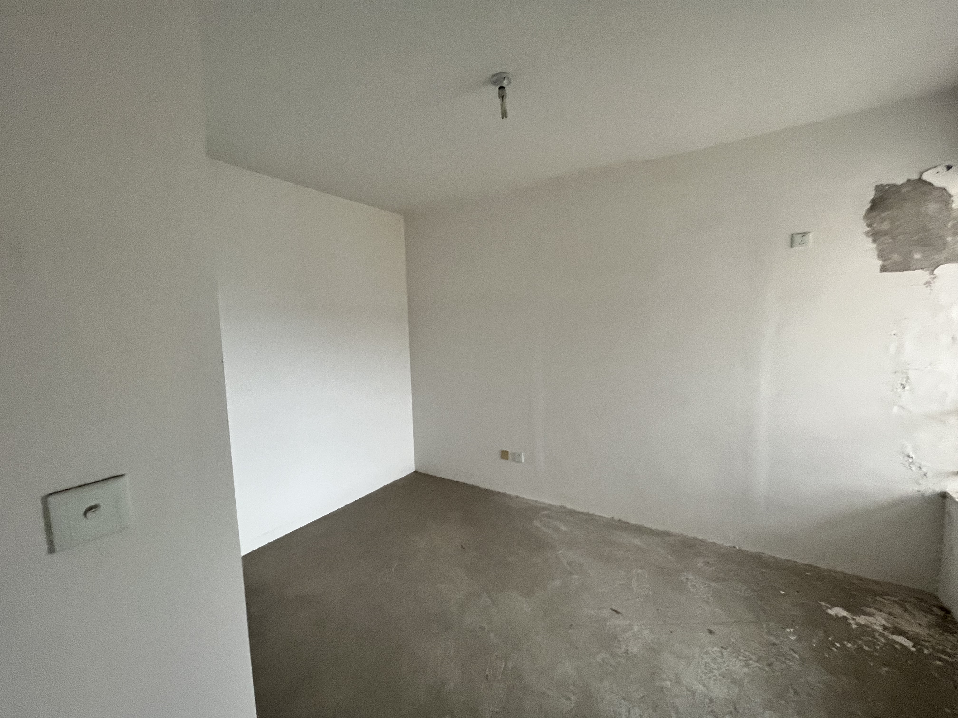 尚海城 4室2厅2卫 150m&sup2;