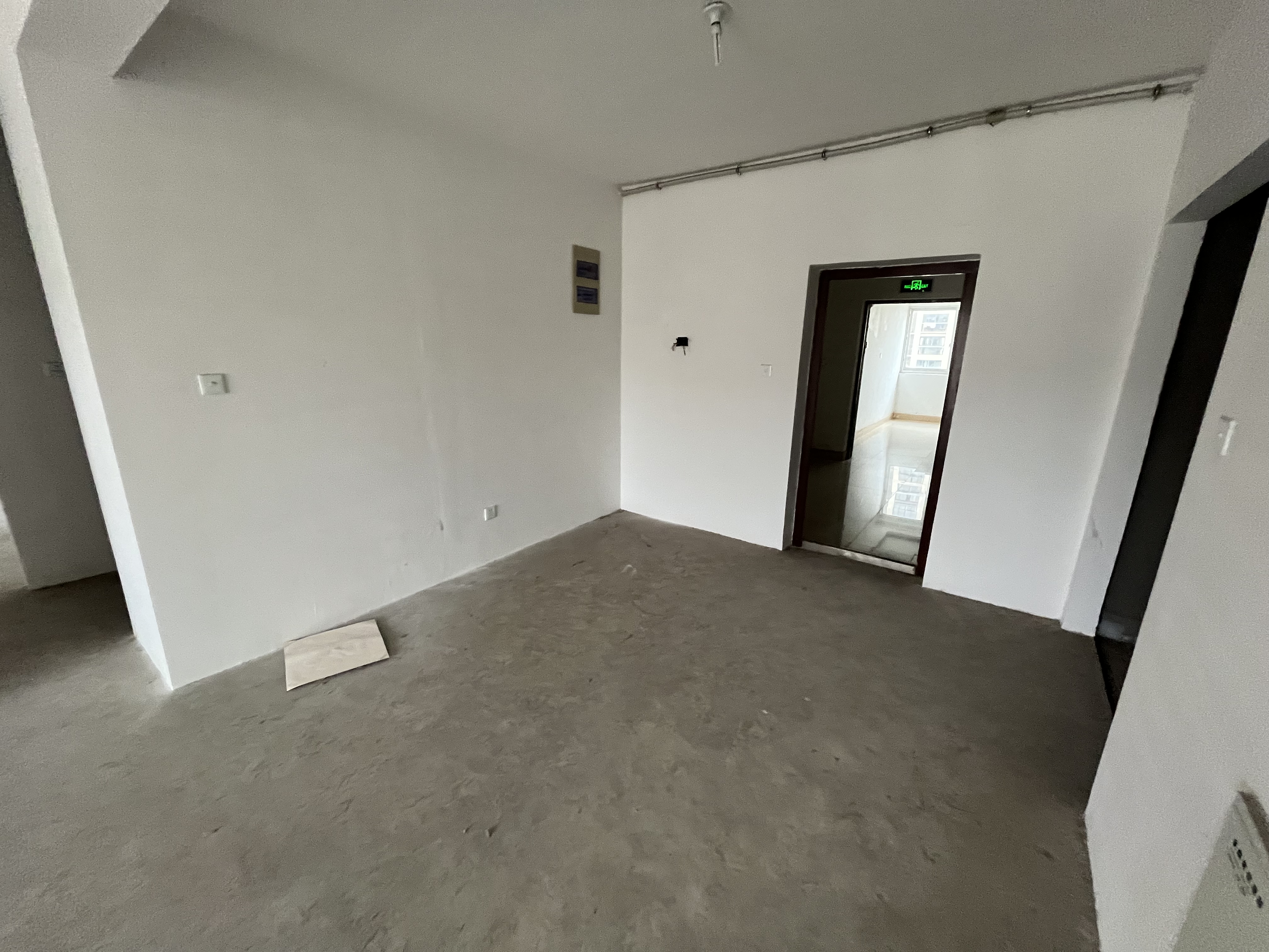 尚海城 4室2厅2卫 150m&sup2;