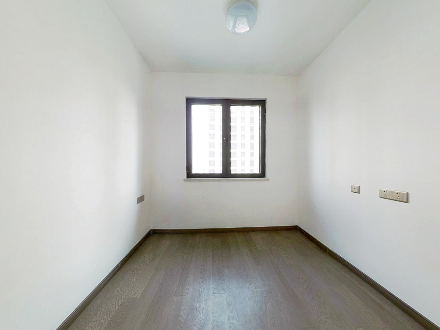 中海上东区 4室2厅2卫 143m&sup2;