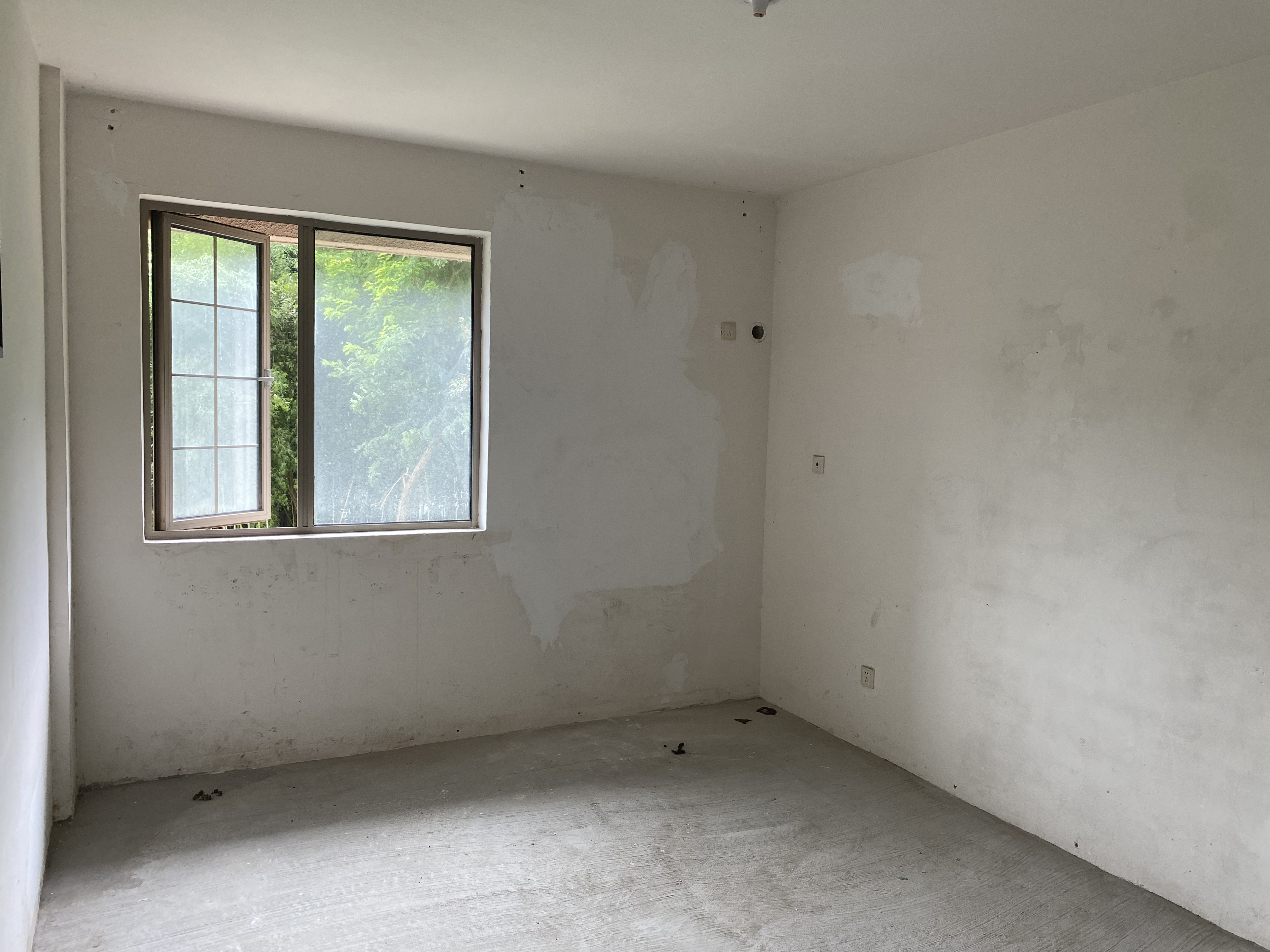 优山美地花园南区 4室2厅2卫 145.00m&sup2;