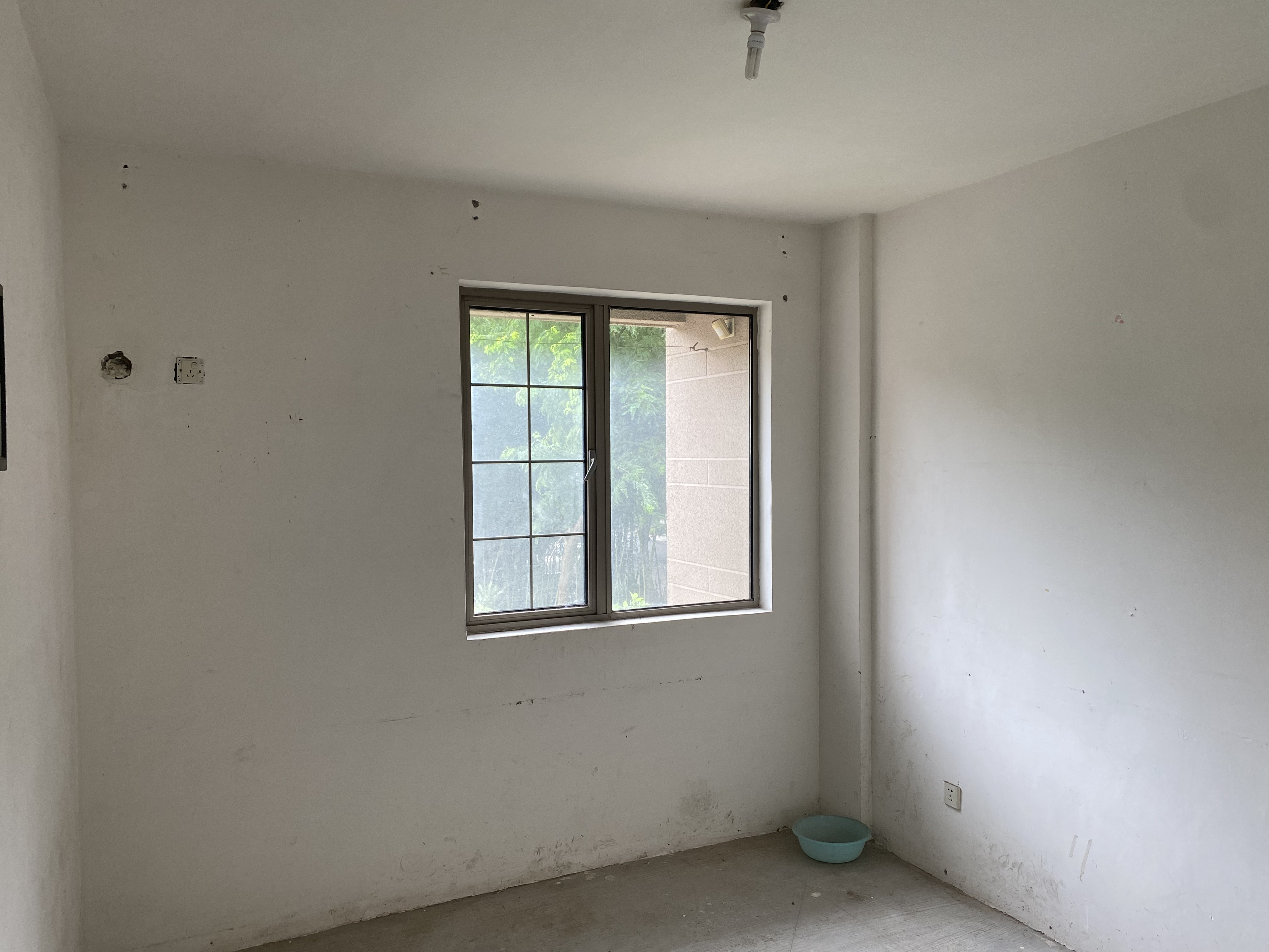 优山美地花园南区 4室2厅2卫 145.00m&sup2;