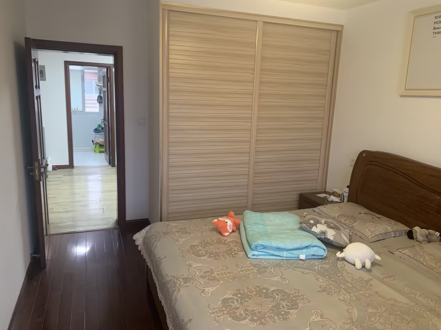 外滩小区 4室2厅1卫 86.00m&sup2;