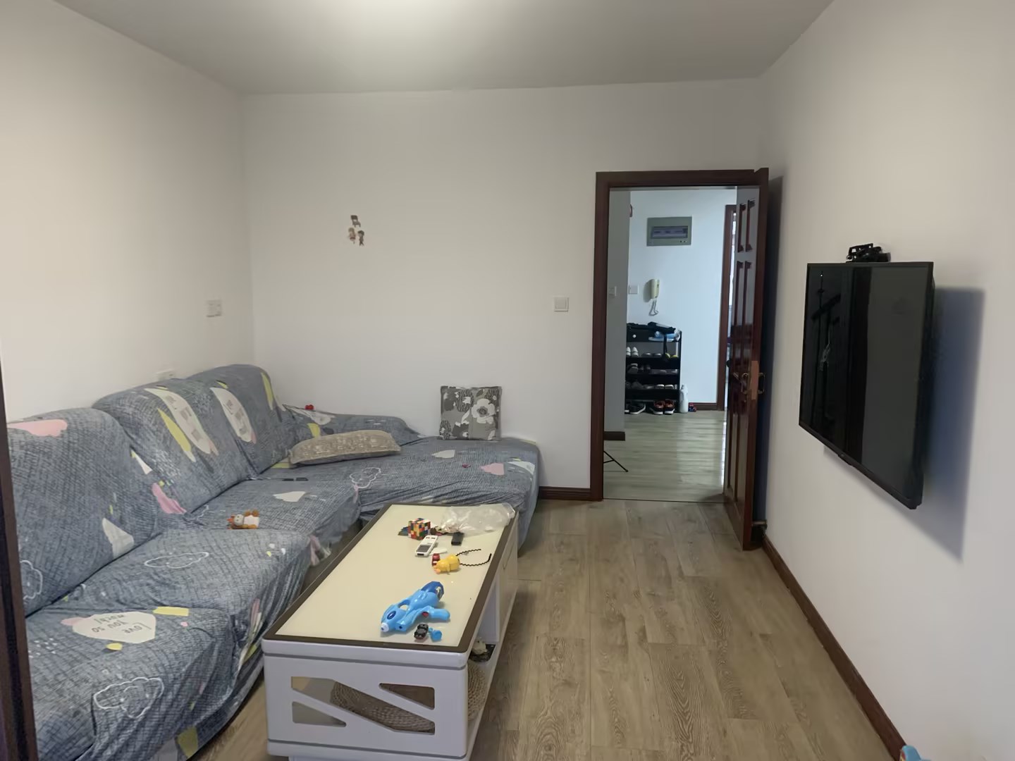 外滩小区 4室2厅1卫 86.00m&sup2;