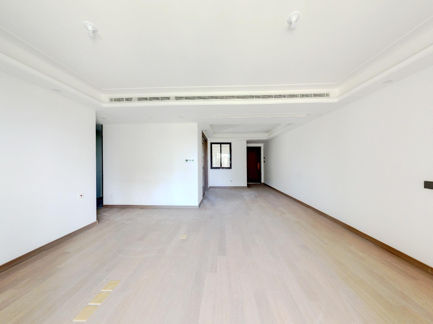 君兰天悦 4室2厅1卫 130m²
