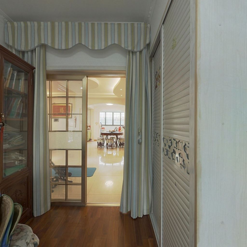 苏建阳光新城 3室2厅2卫 139m&sup2;