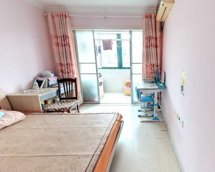 城港新村 2室1厅1卫 68m&sup2;