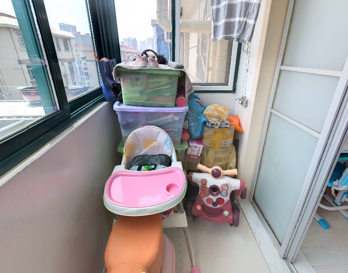 城港新村 2室1厅1卫 68m&sup2;