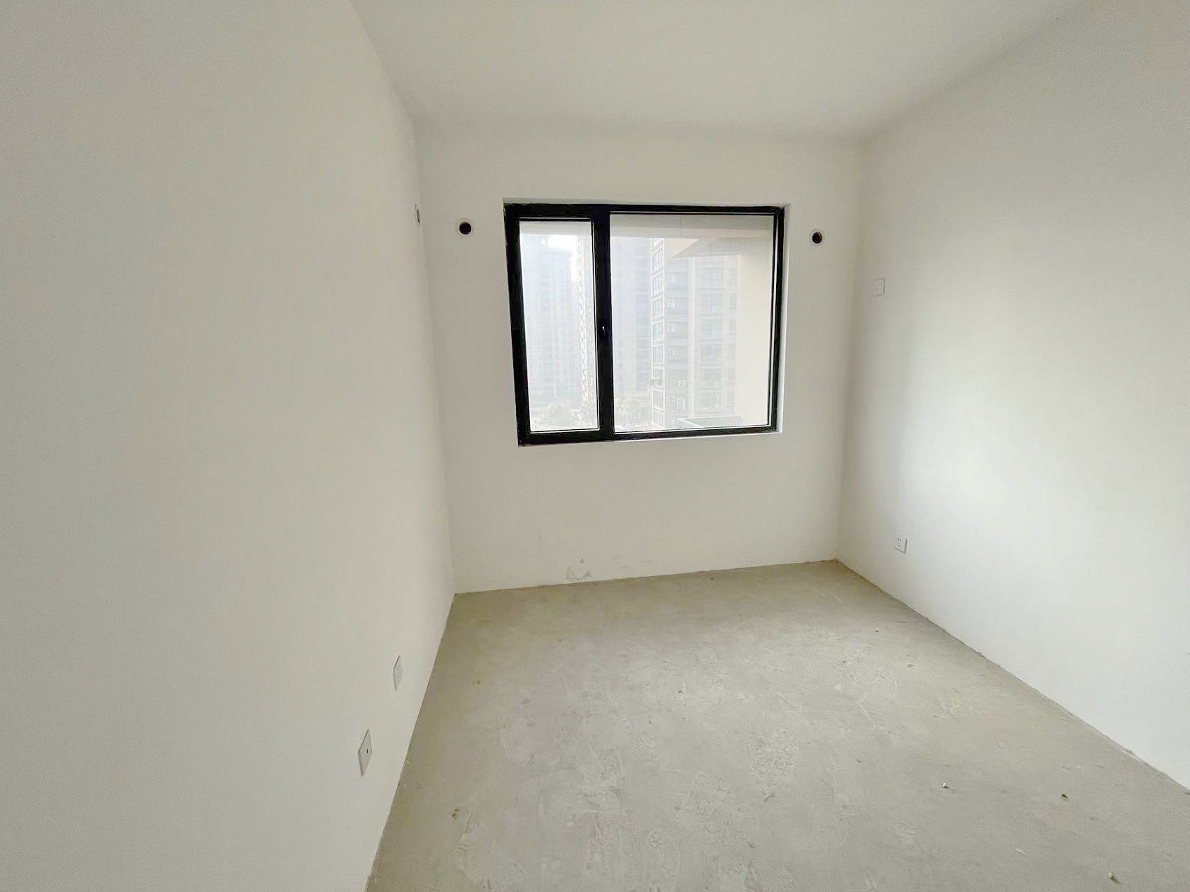 中港翡翠城 2室2厅1卫 89m²
