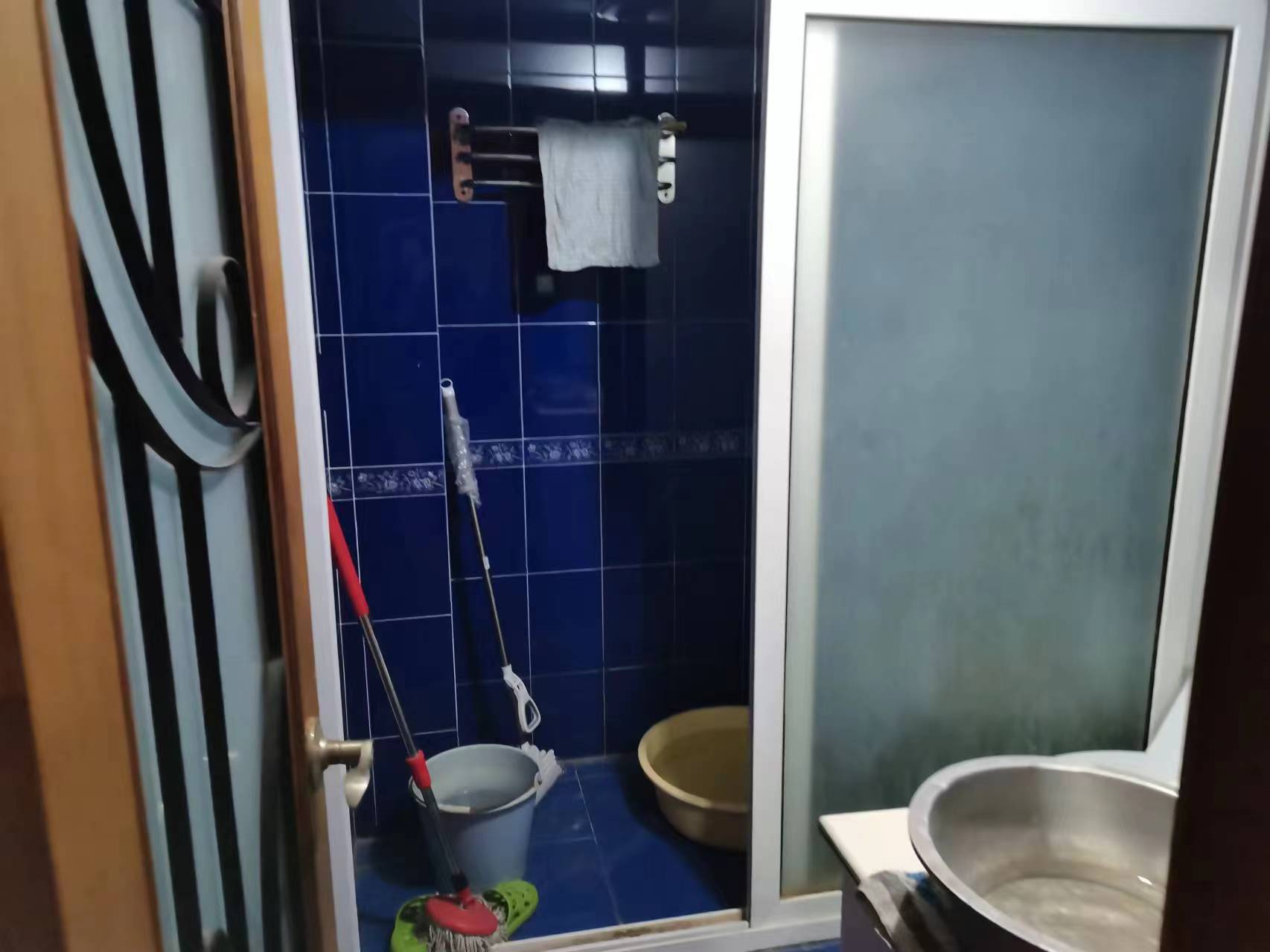 健康公寓 4室2厅2卫 175m&sup2;