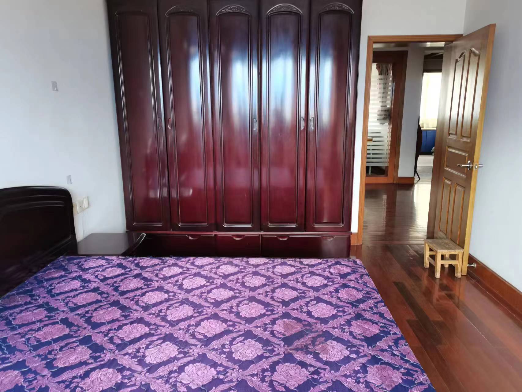 健康公寓 4室2厅2卫 175m&sup2;