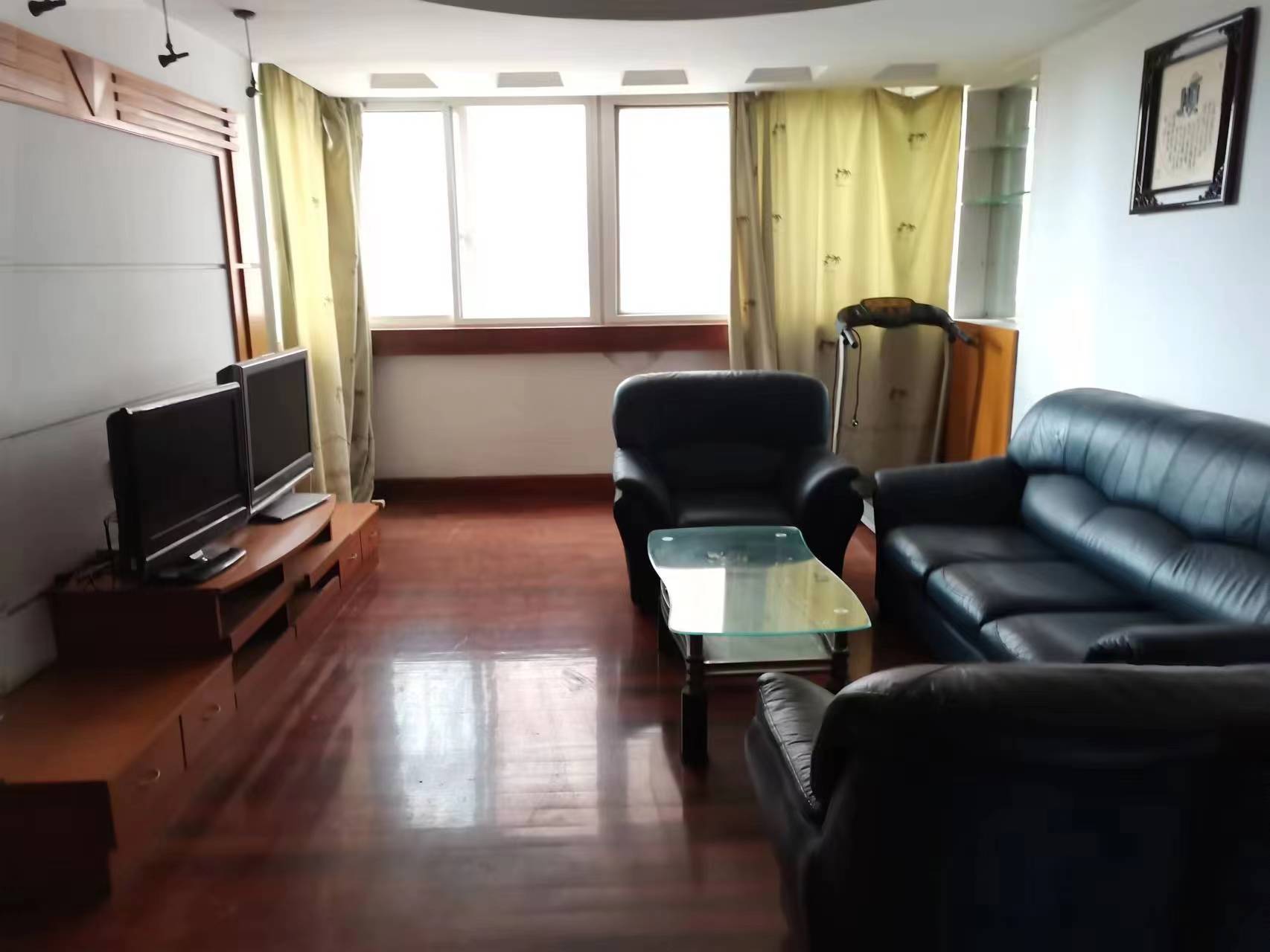 健康公寓 4室2厅2卫 175m²