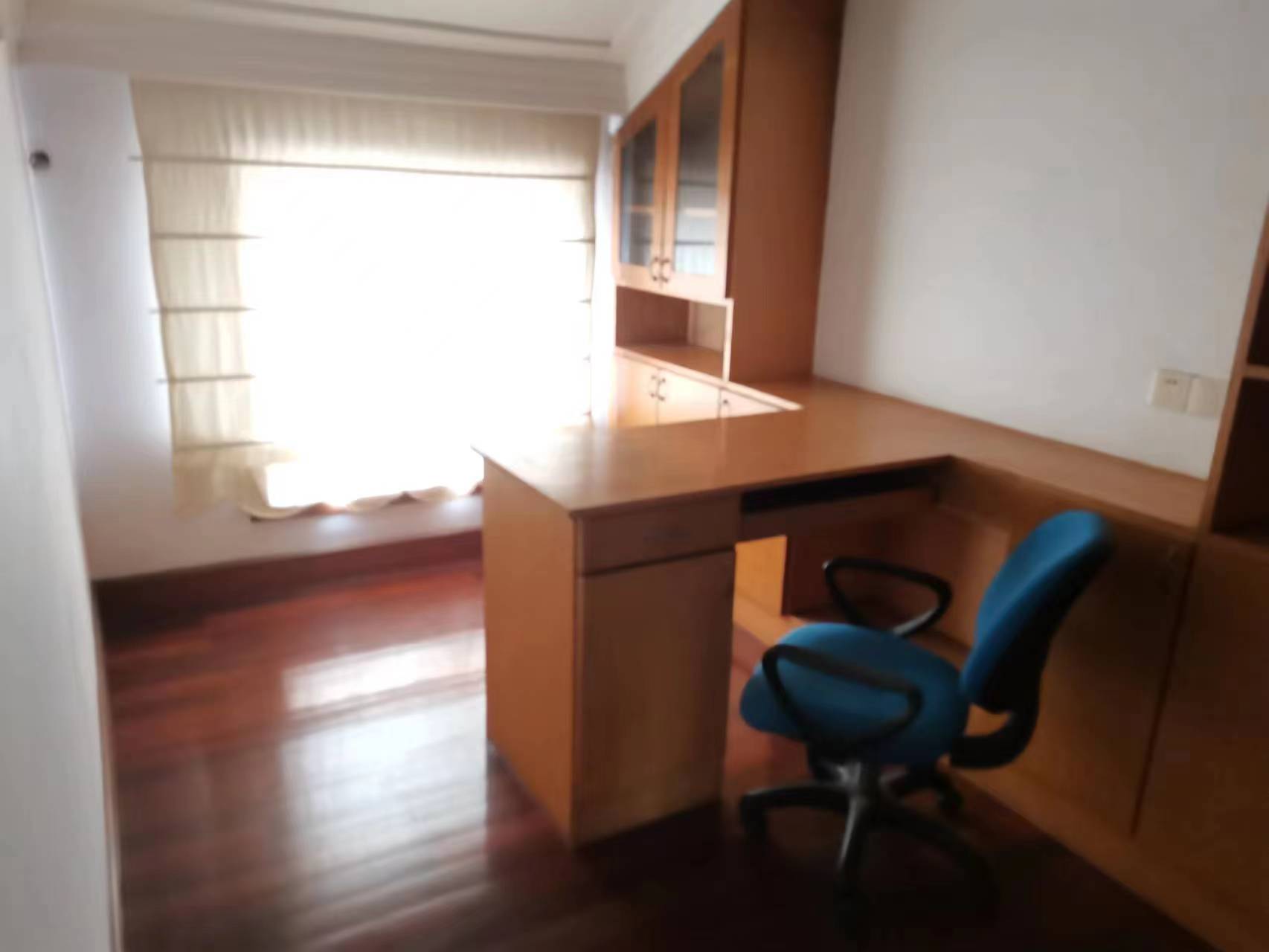 健康公寓 4室2厅2卫 175m&sup2;