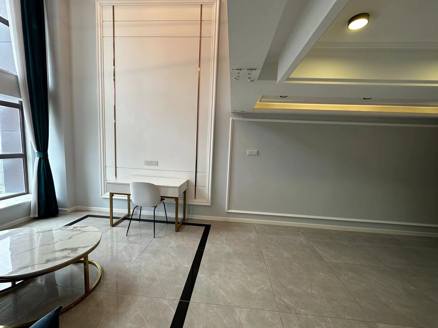 恒隆国际 3室1厅1卫 70.00m&sup2;
