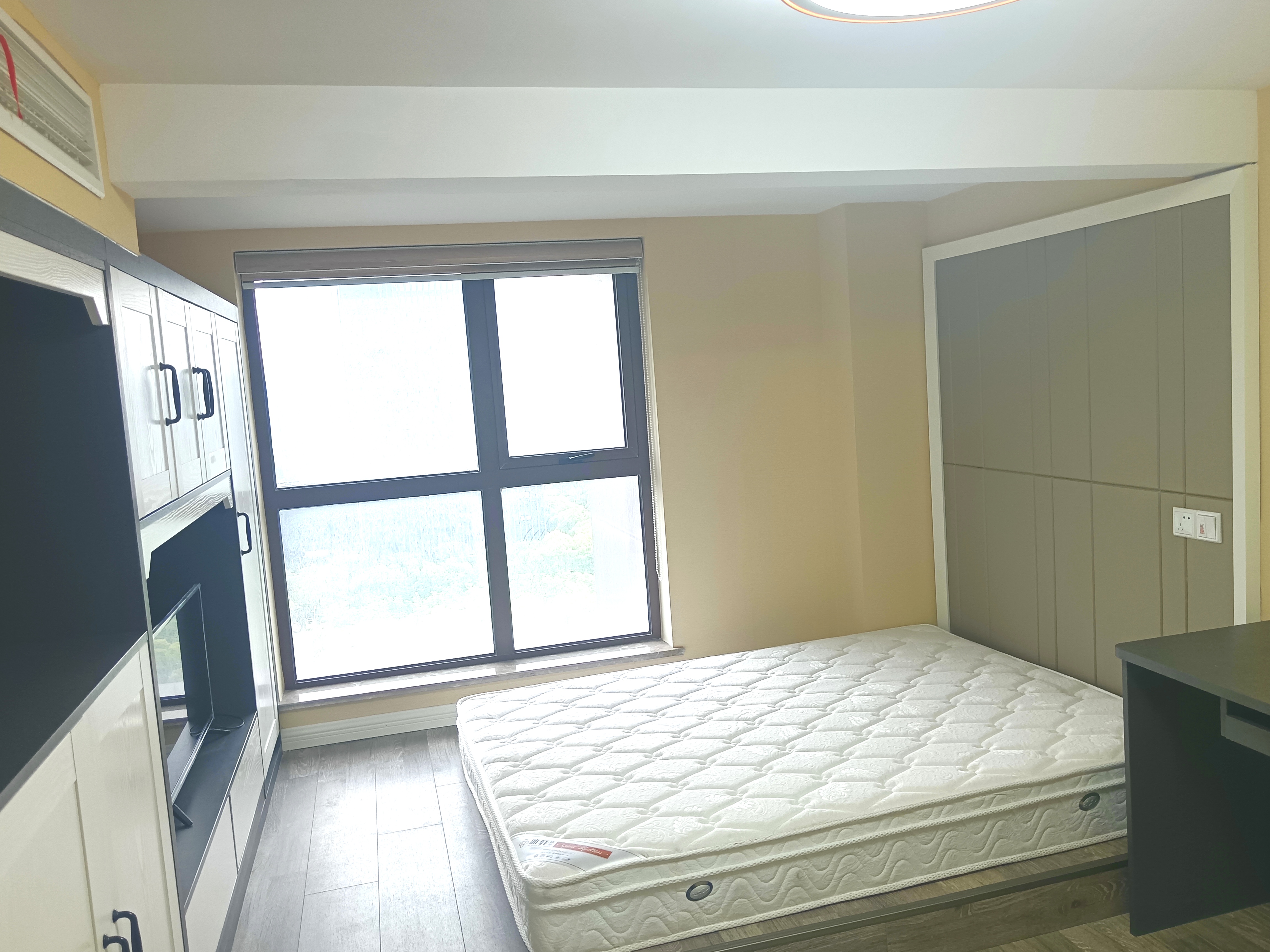 恒隆国际 2室2厅2卫 69.00m&sup2;