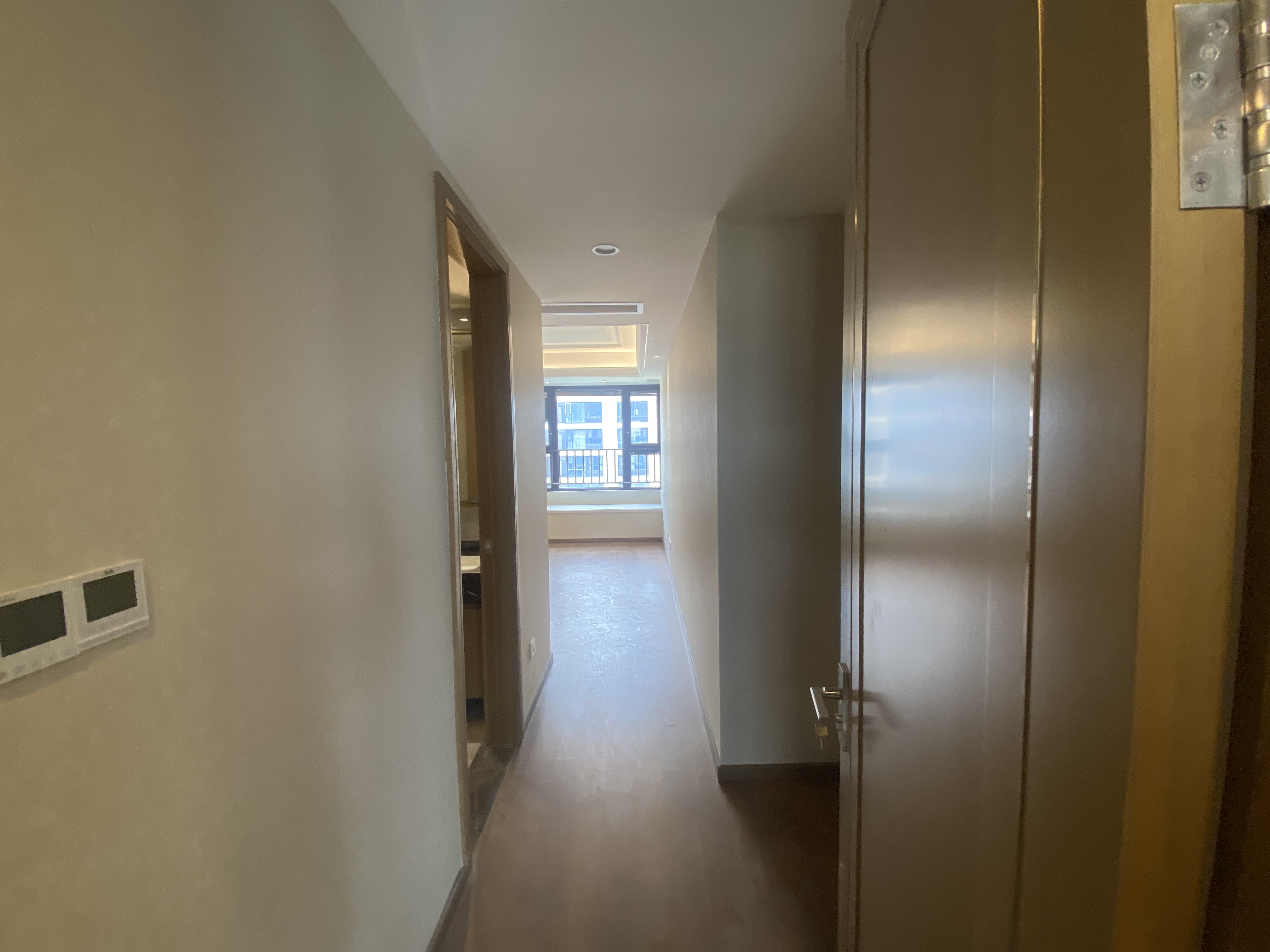 绿城沁园 3室2厅2卫 133m&sup2;