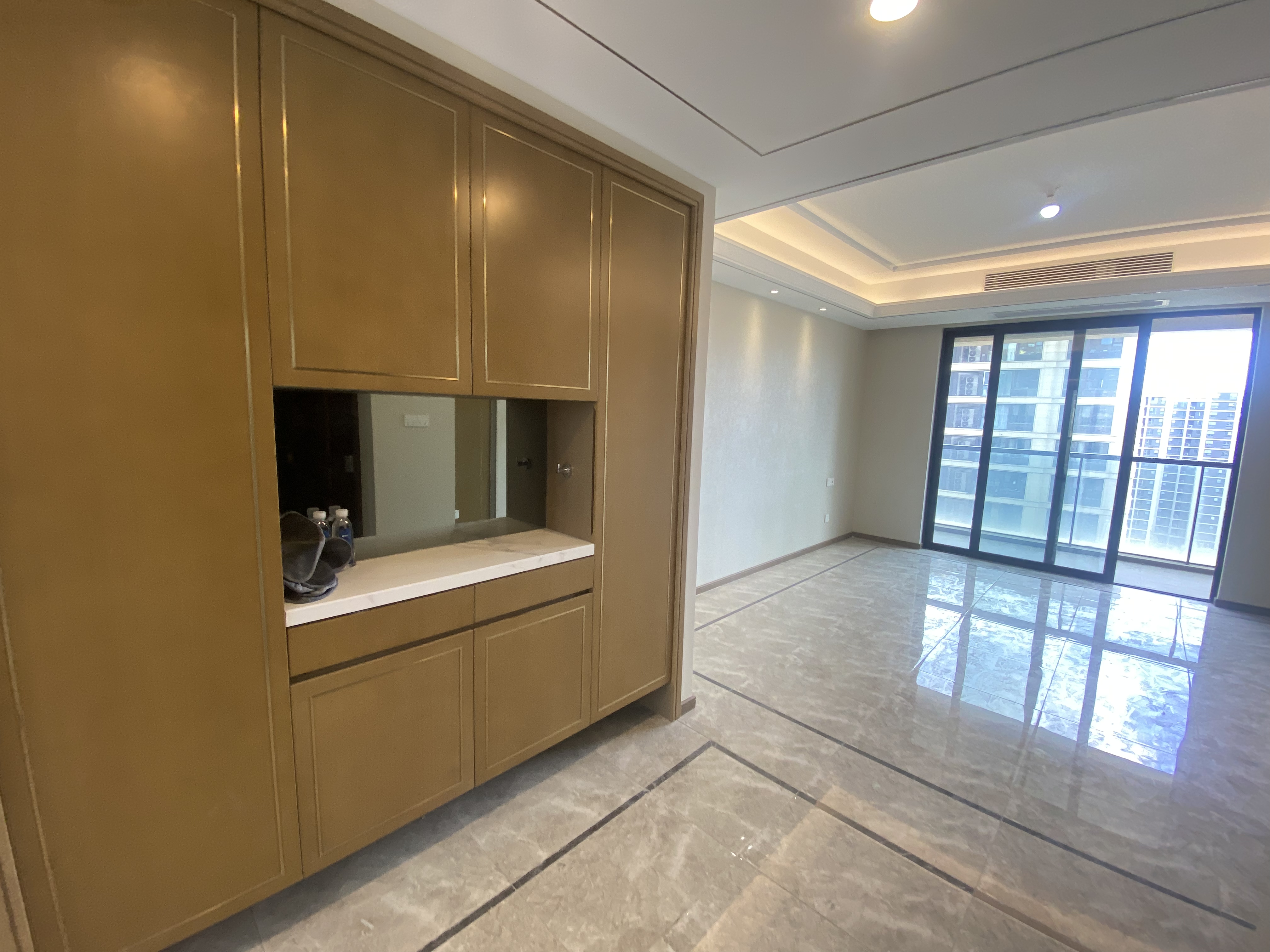绿城沁园 3室2厅2卫 133m&sup2;