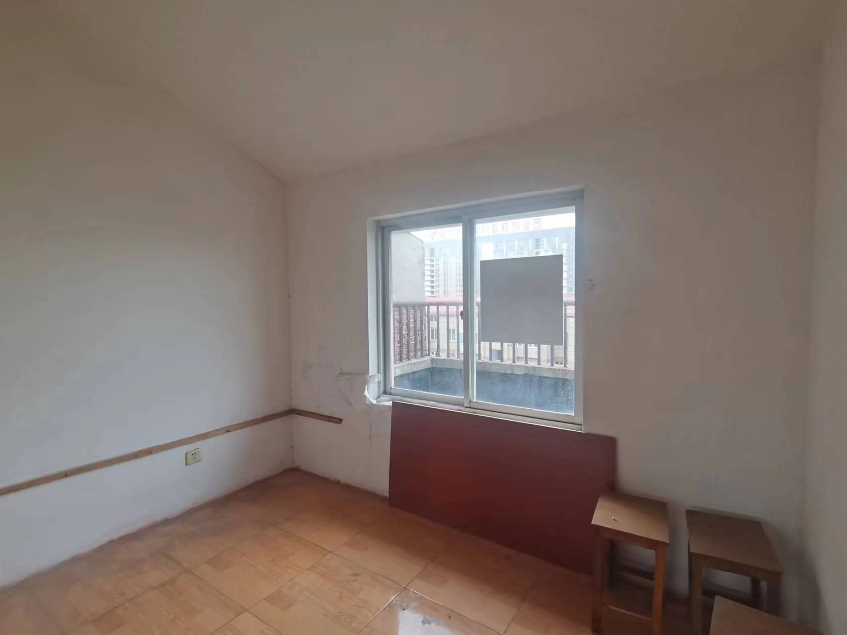 海港新村 3室1厅1卫 112.25m&sup2;