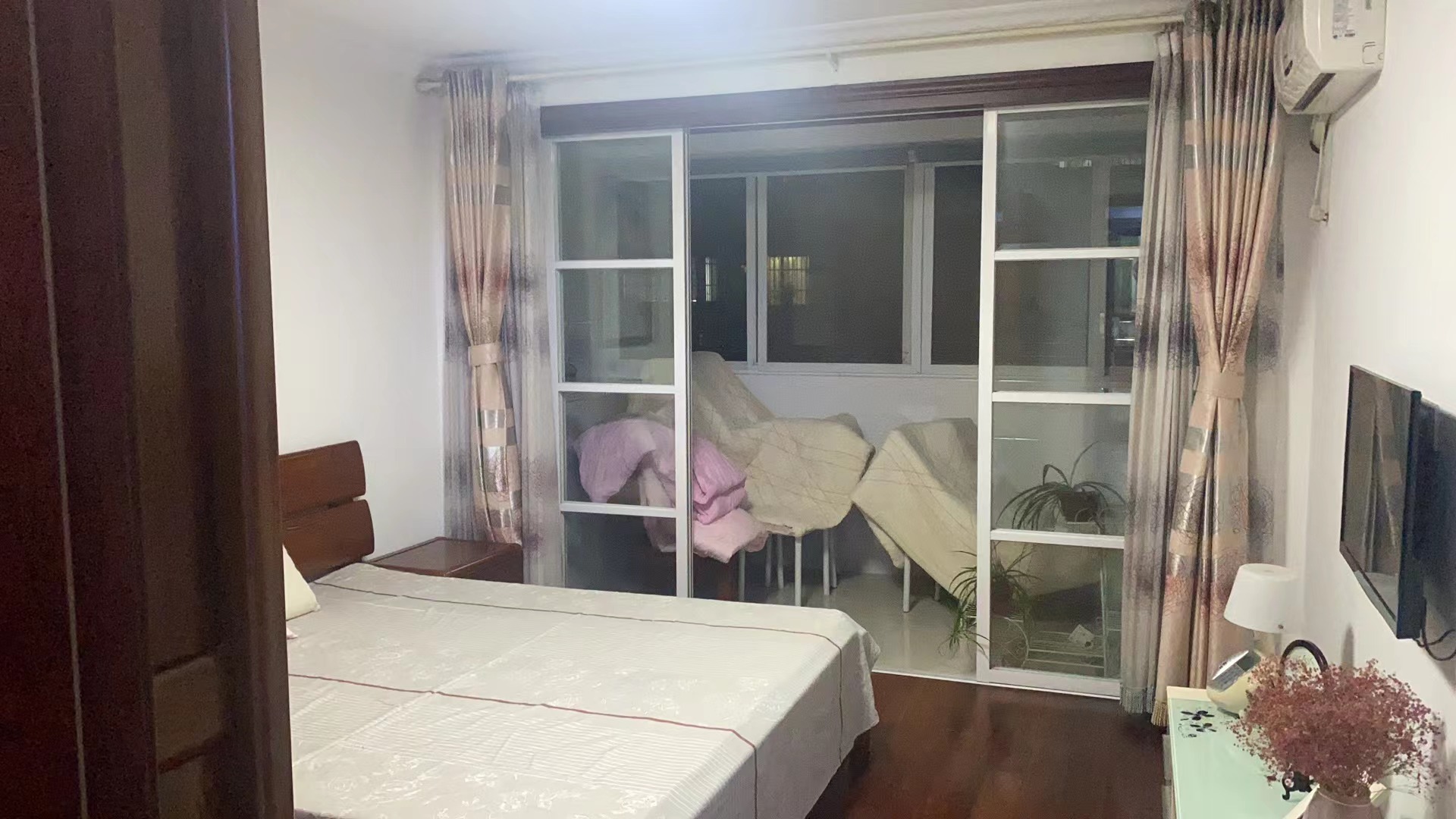 虹桥新苑 2室1厅1卫 102m&sup2;