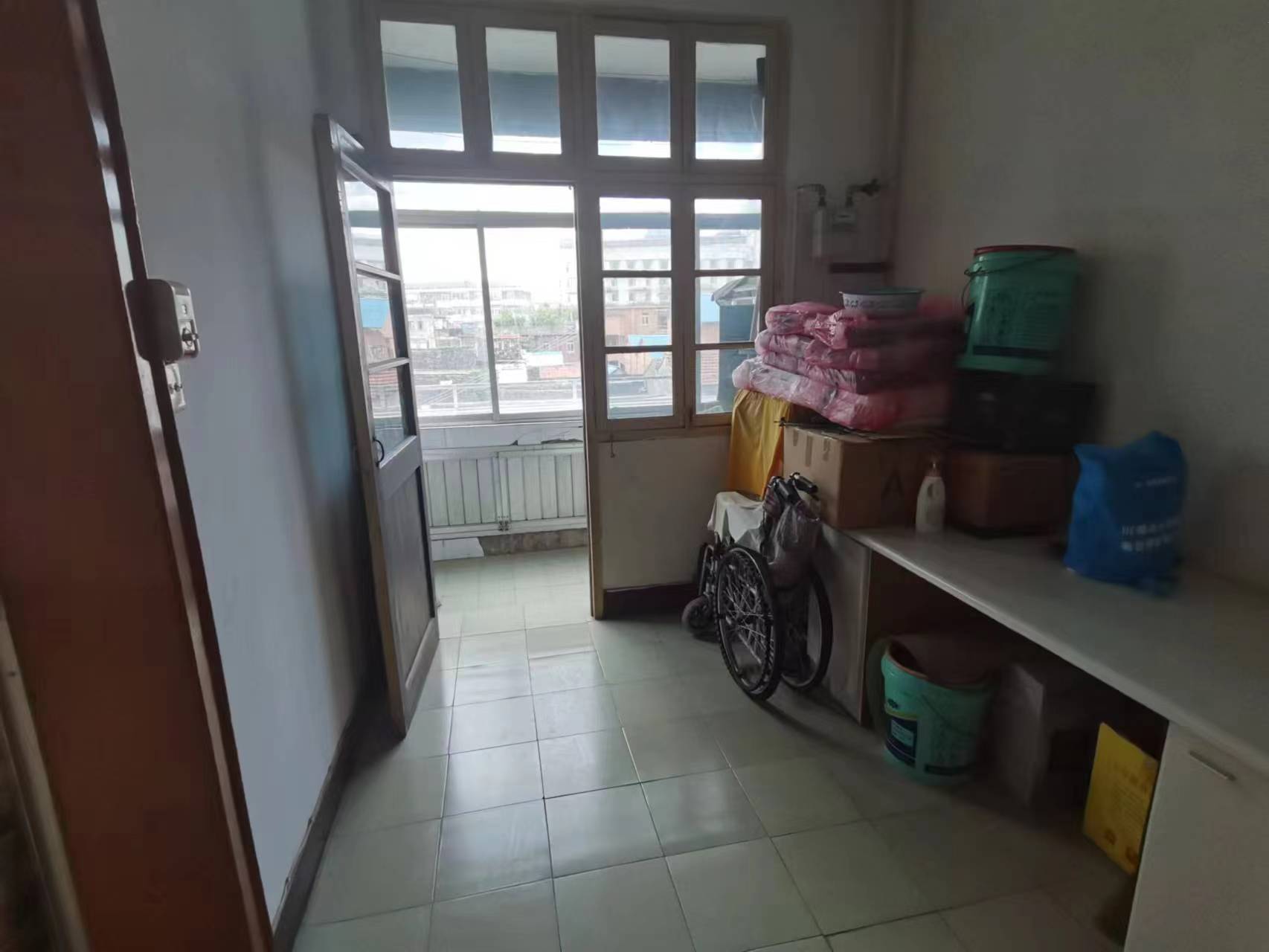 万象新路 1室1厅1卫 30m&sup2;