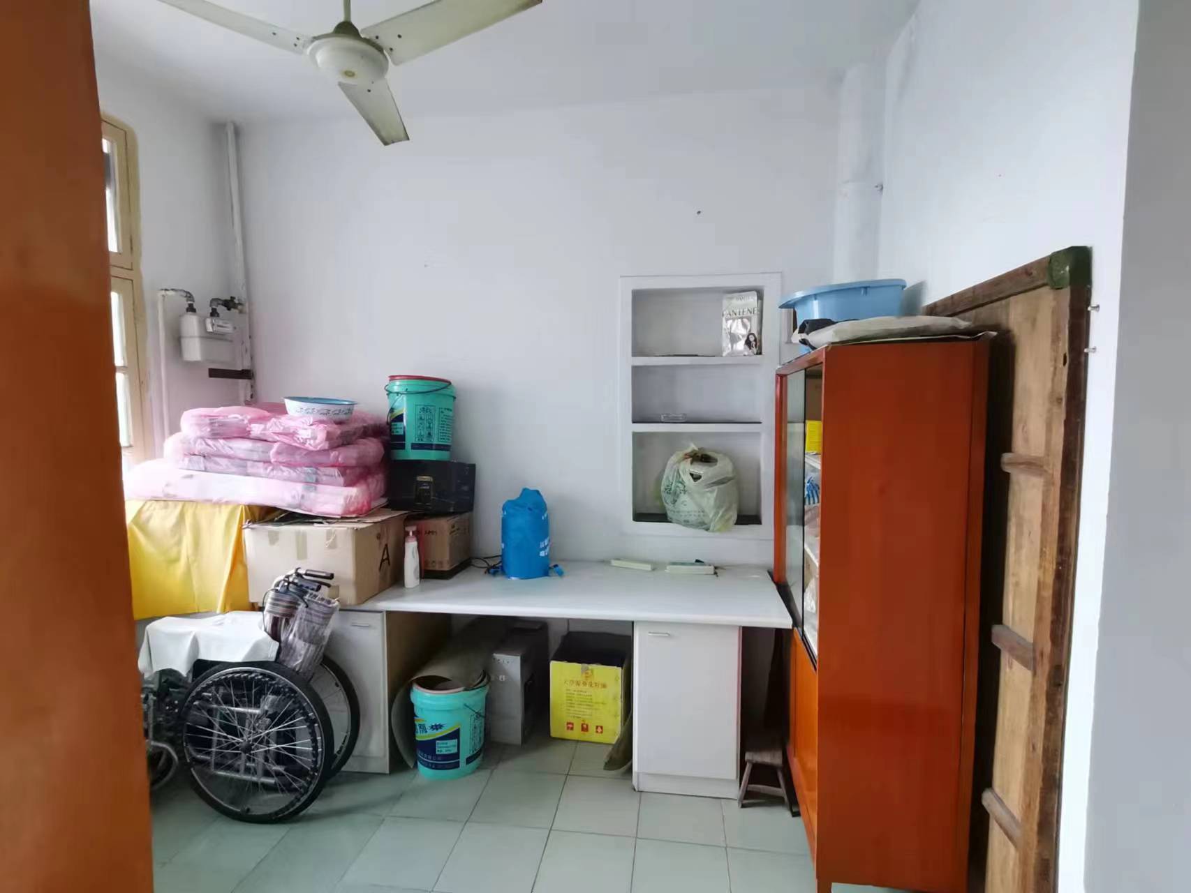万象新路 1室1厅1卫 34m²