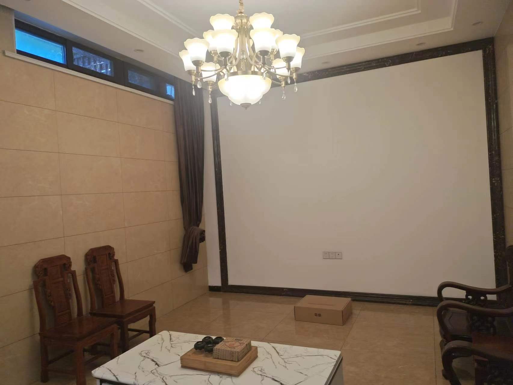 万濠山庄 6室3厅3卫 266m²