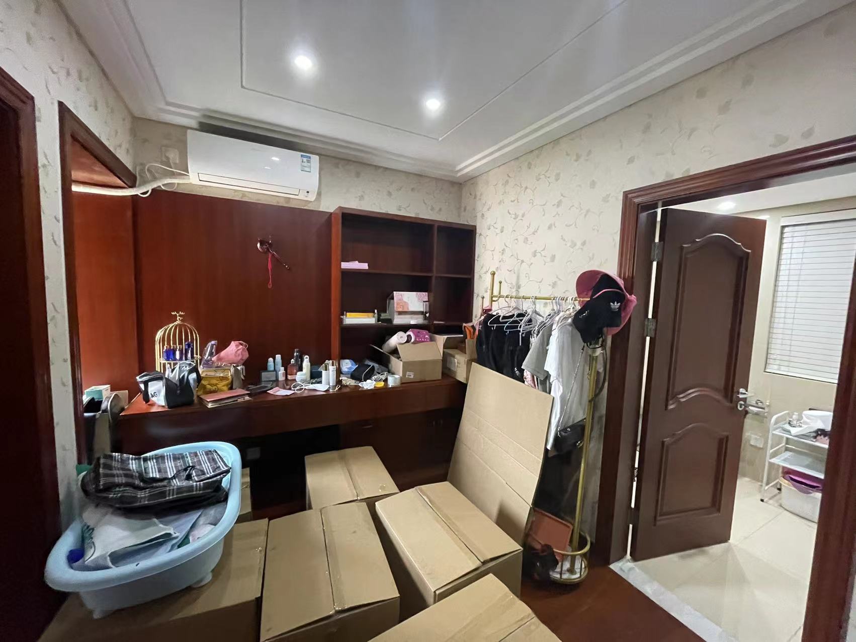 尚海城 3室2厅2卫 150m&sup2;