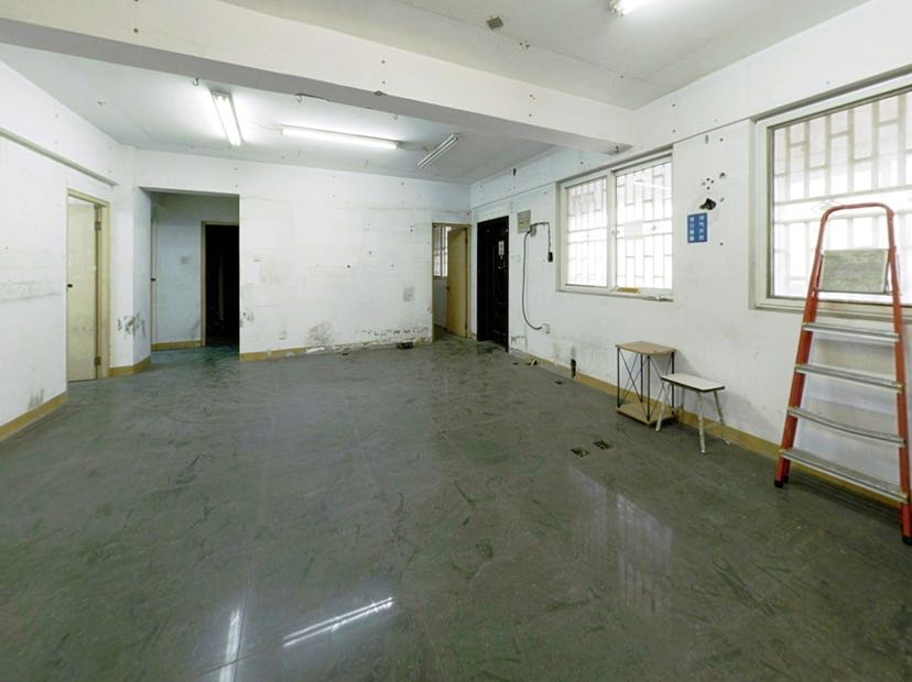 小石桥花苑 3室1厅1卫 138m&sup2;