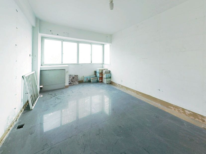 小石桥花苑 3室1厅1卫 138m&sup2;