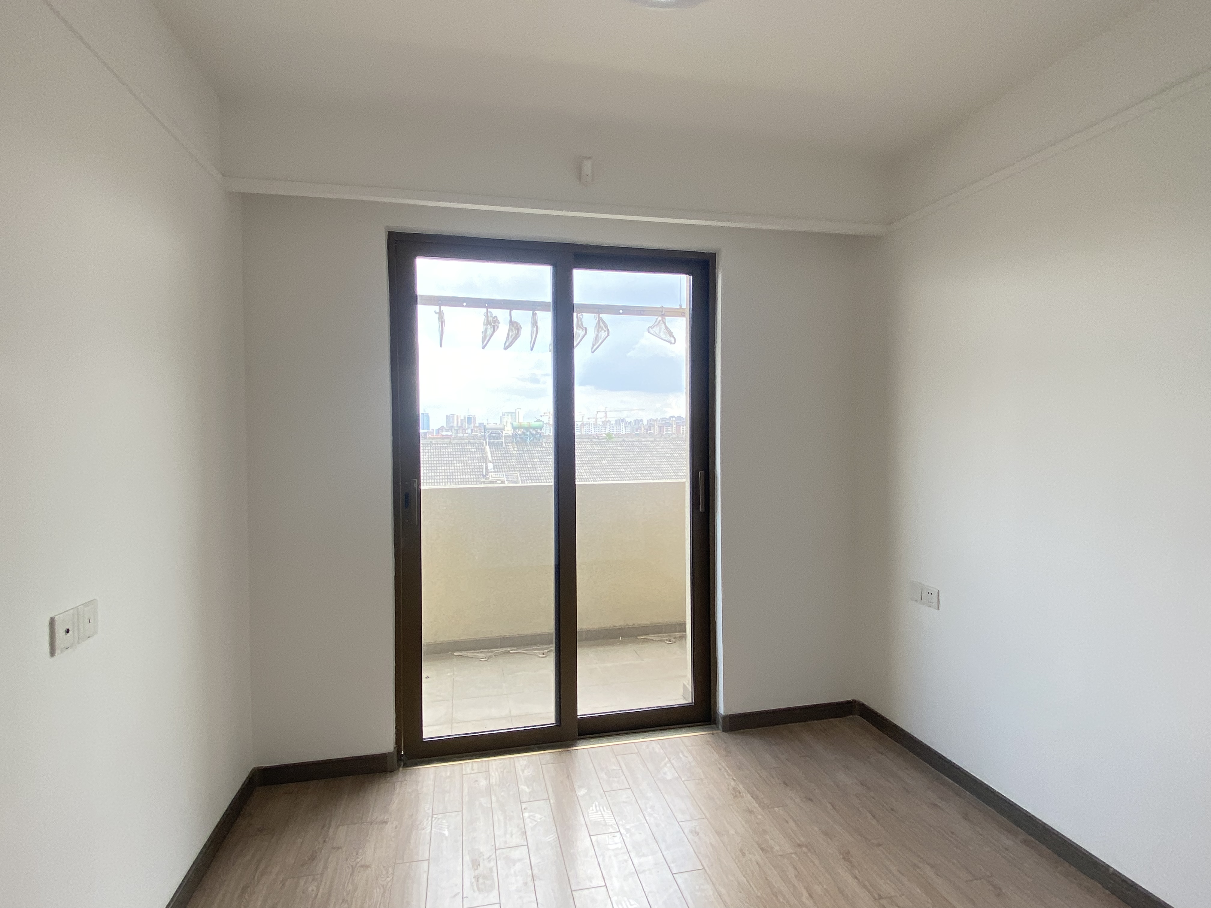 雅居乐鑫基中央公馆西区 4室2厅2卫 143m&sup2;