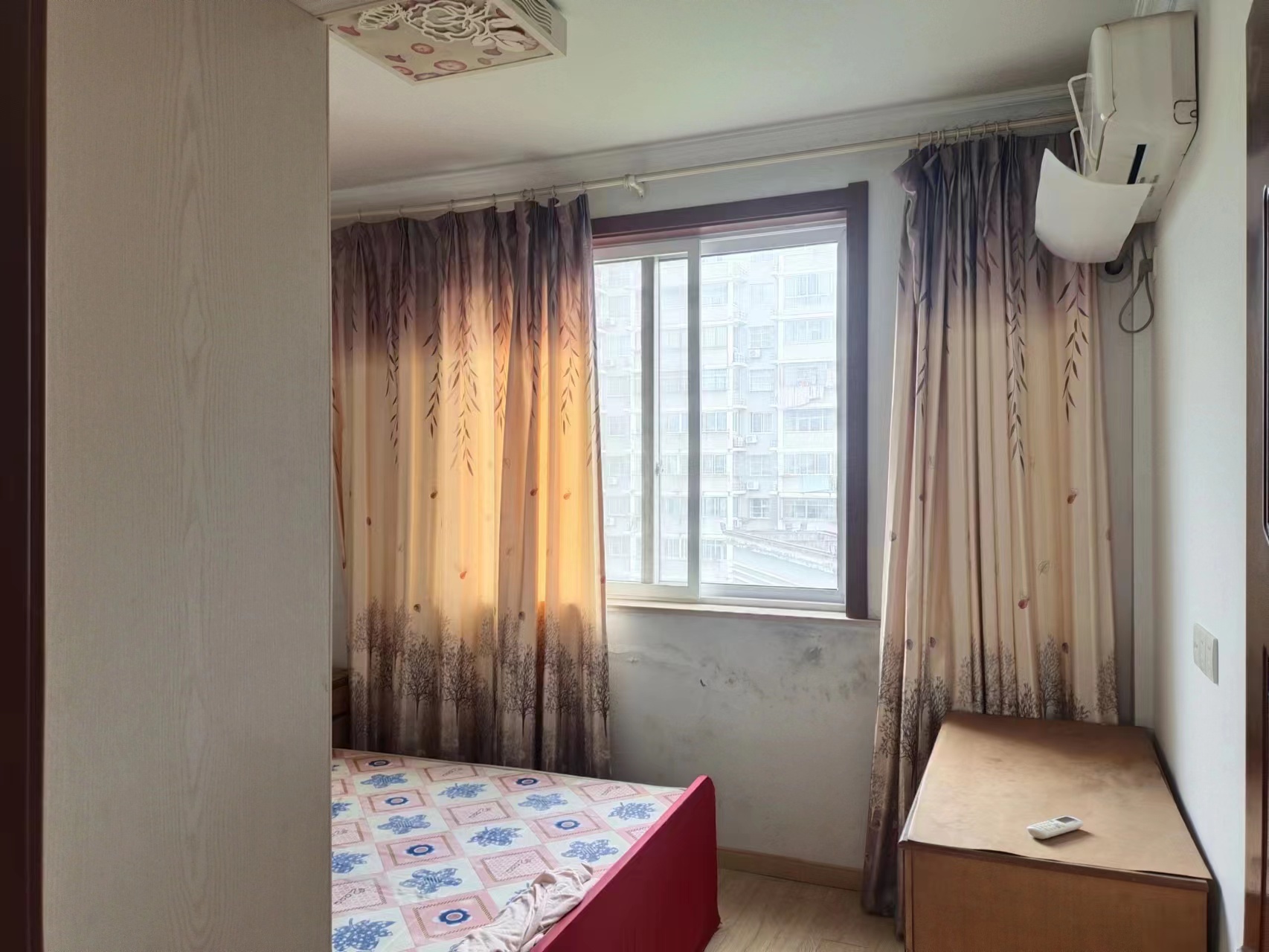 银河家园 2室1厅1卫 96m&sup2;