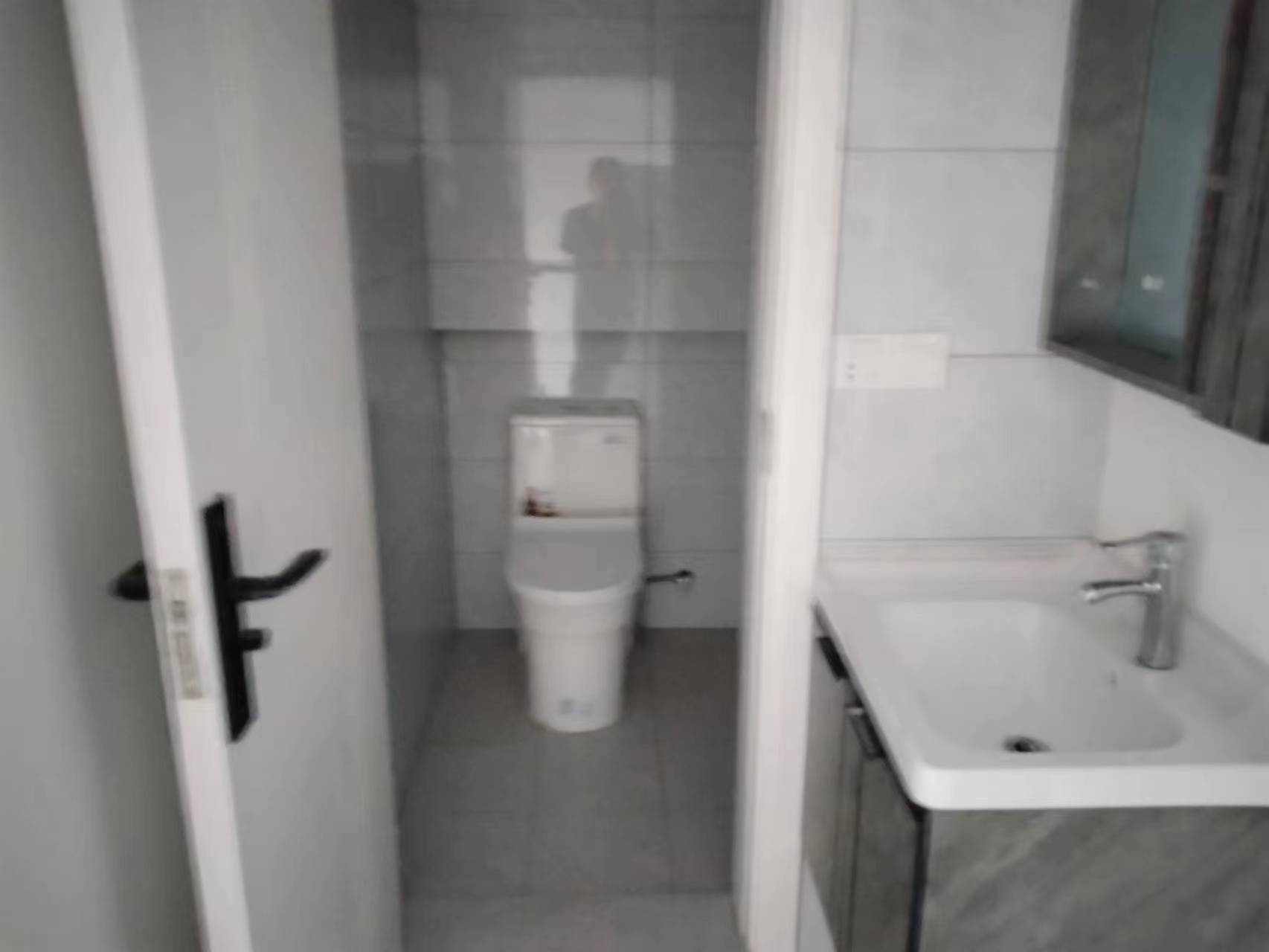 汇富花苑 2室1厅1卫 42.9m&sup2;