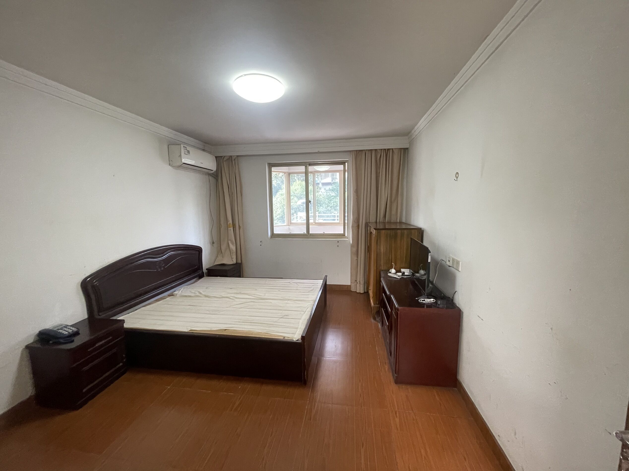 天都花苑 2室1厅1卫 97m&sup2;