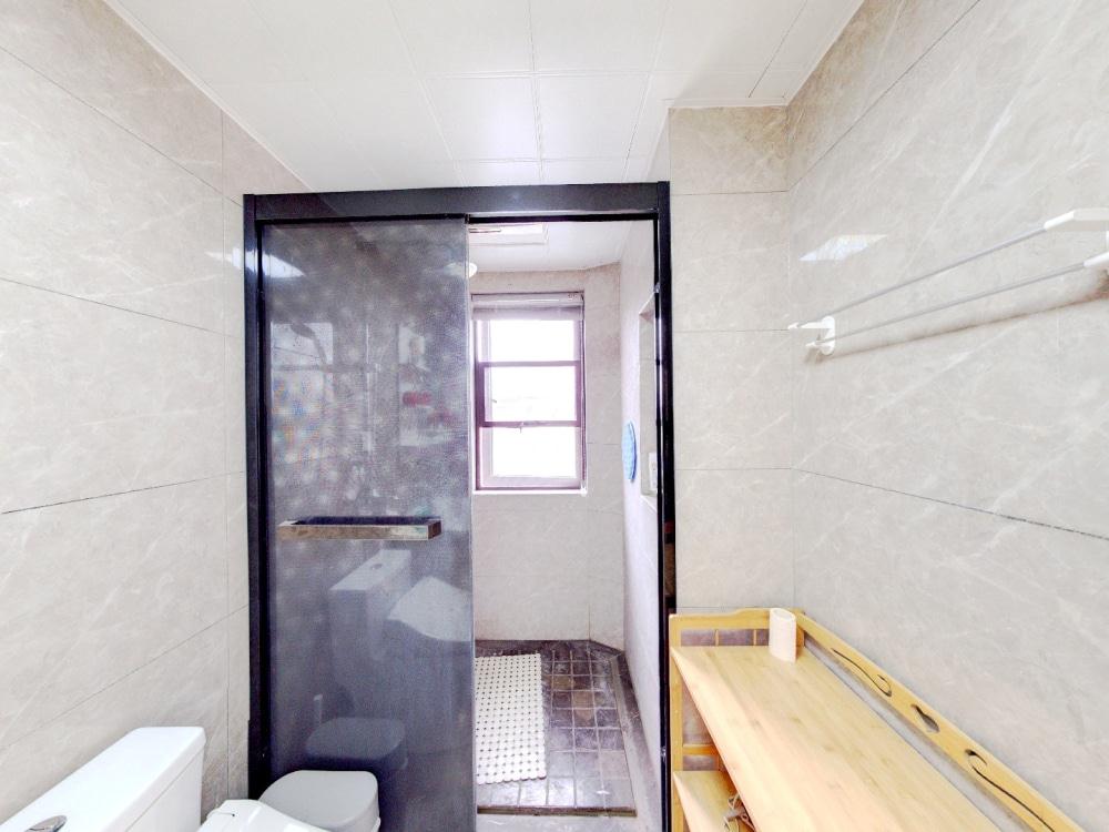 盛和九里香堤一期 3室2厅2卫 134.5m&sup2;