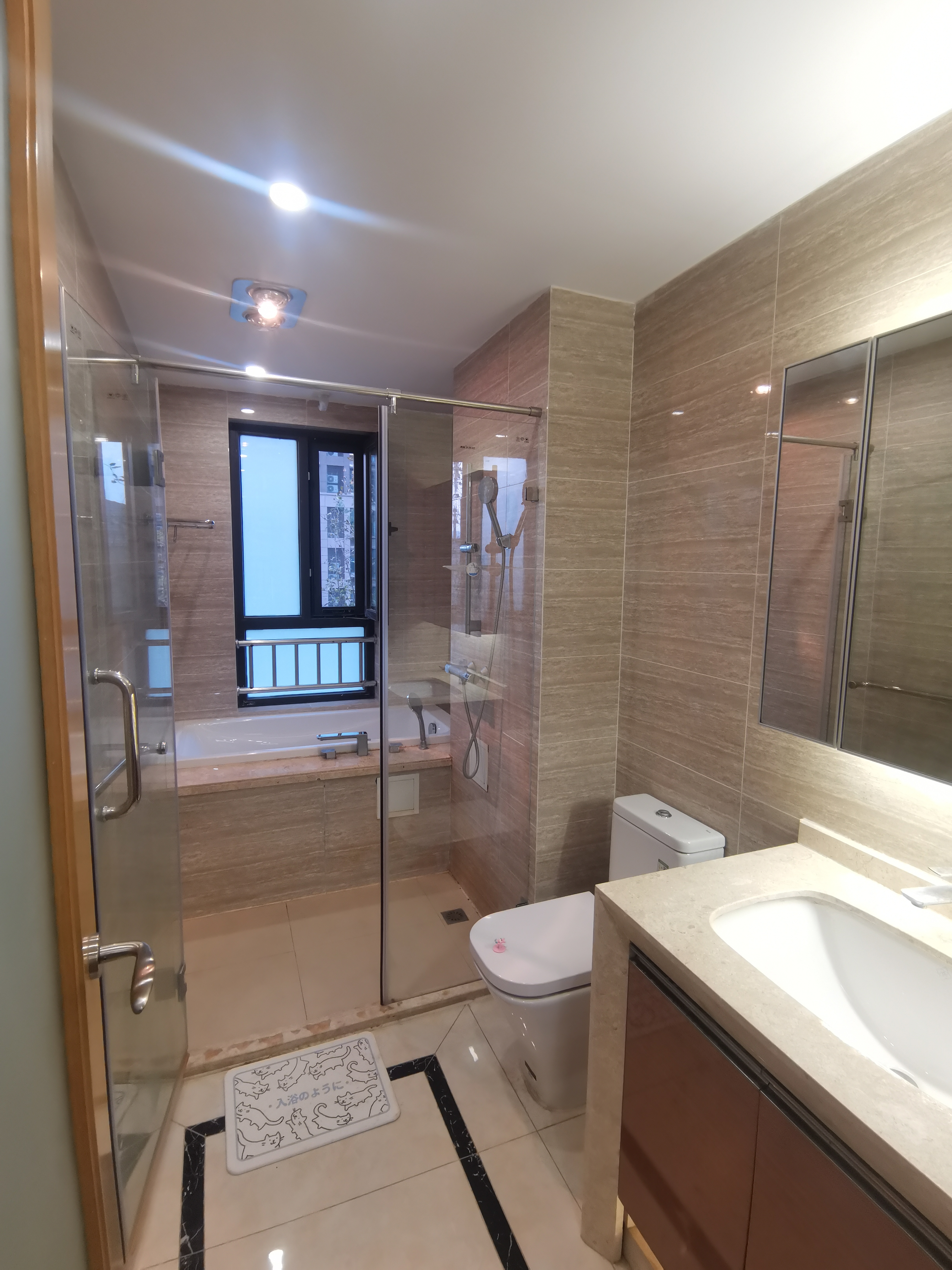 富力院士廷 3室2厅2卫 136m&sup2;