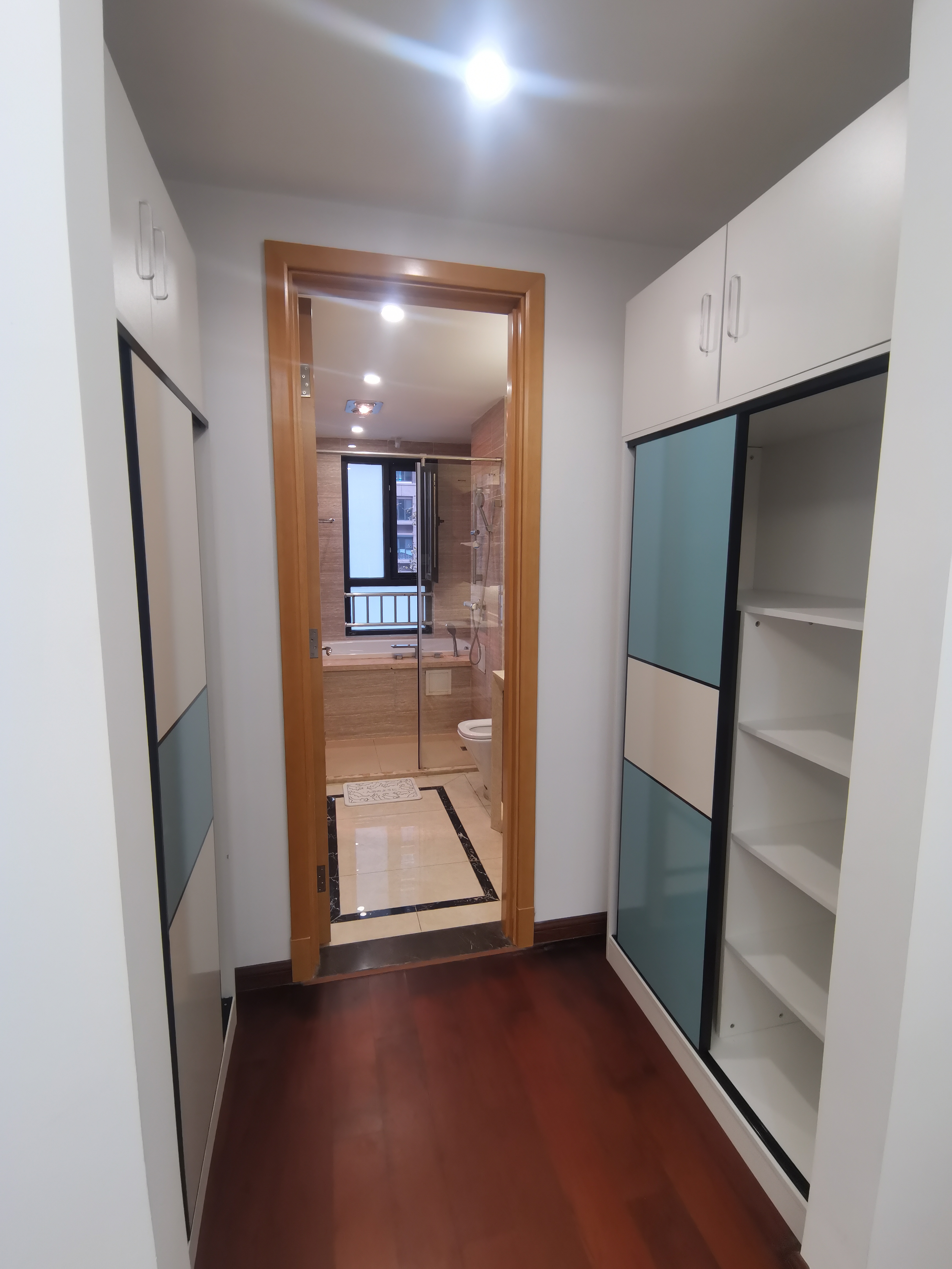 富力院士廷 3室2厅2卫 136m&sup2;