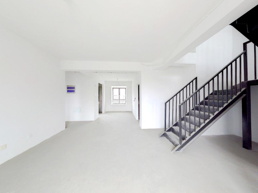 盛和九里香堤二期 4室2厅2卫 184.00m&sup2;