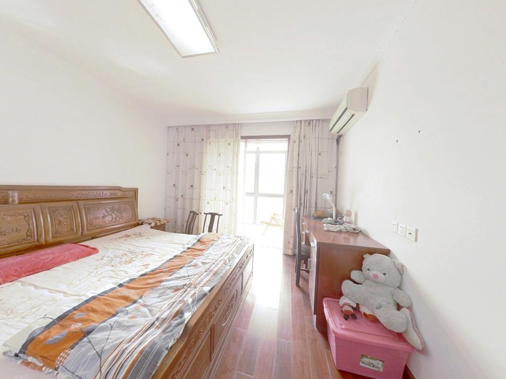 尚德城邦 4室2厅2卫 131.00m&sup2;