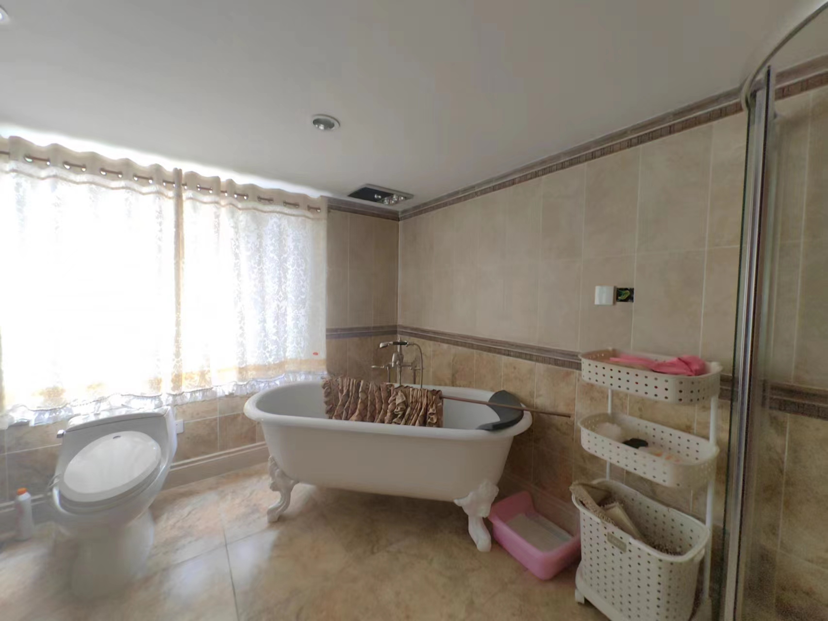 旭日山庄 5室3厅4卫 318m&sup2;