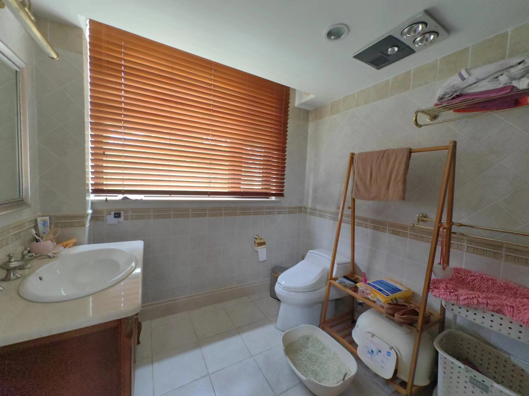 旭日山庄 5室3厅4卫 318m&sup2;