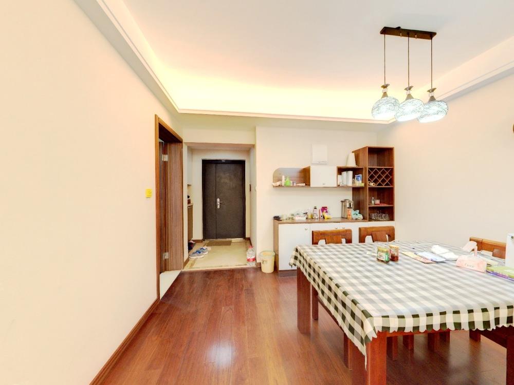 万科濠河传奇 3室2厅1卫 107m&sup2;
