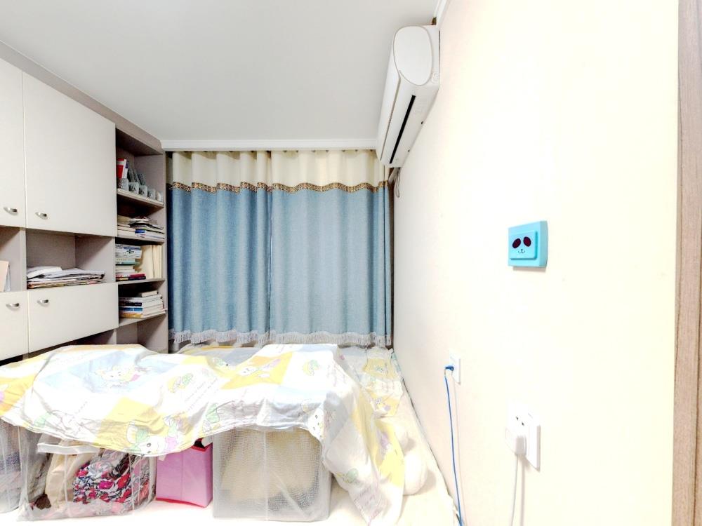万科濠河传奇 3室2厅1卫 107m&sup2;