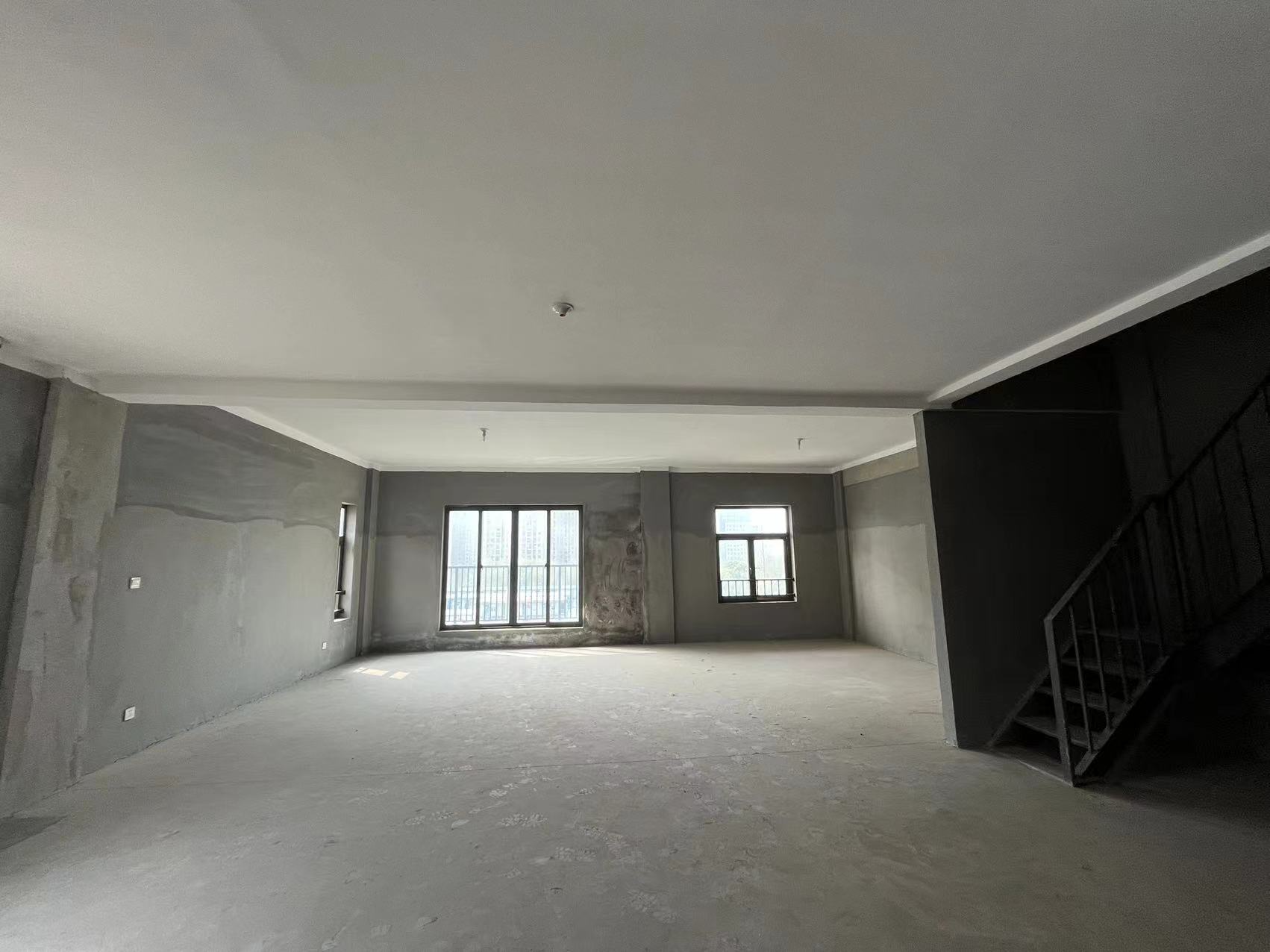 雨润星雨华府 5室2厅2卫 260m&sup2;