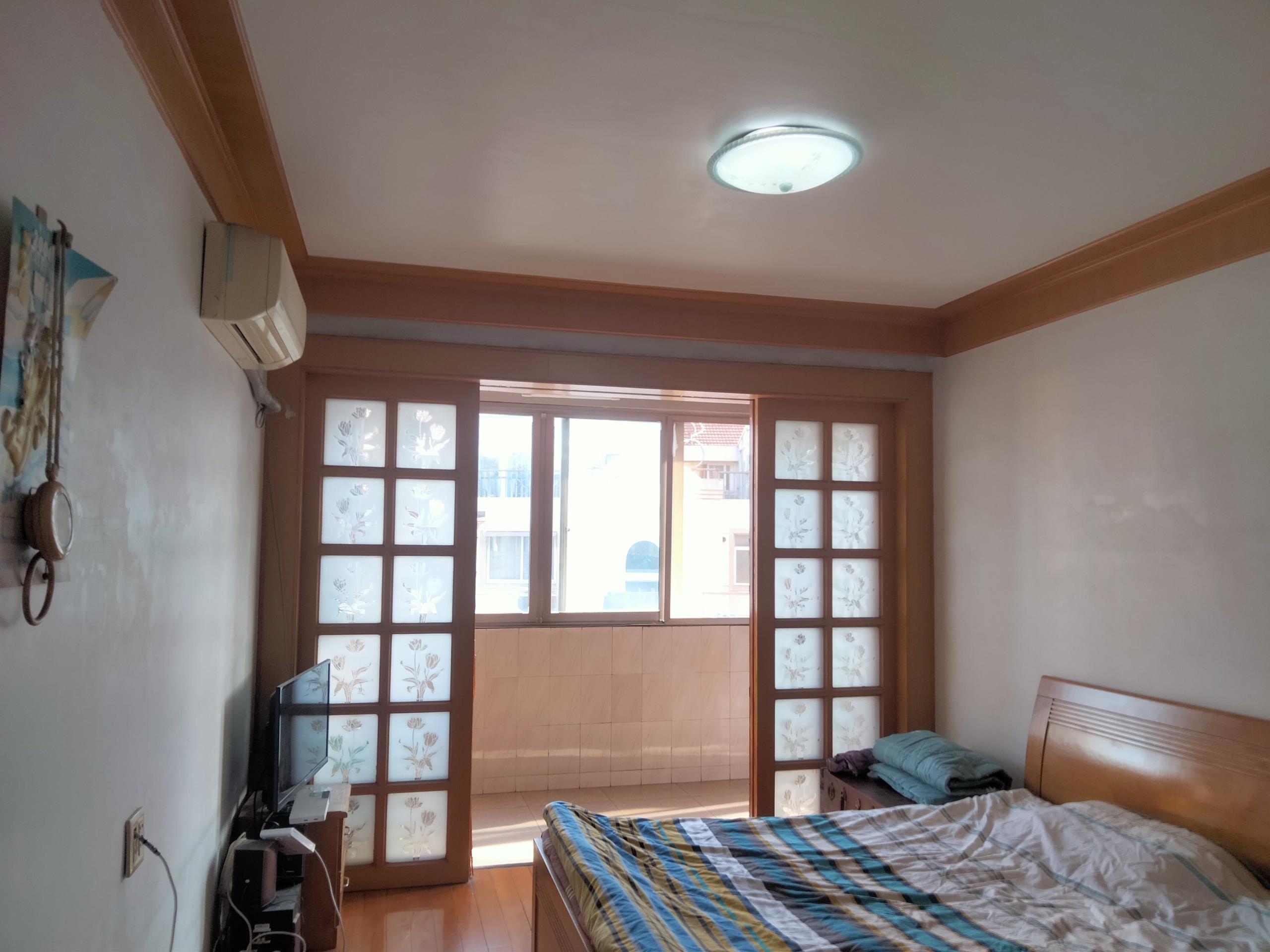 光明东村一期 3室1厅1卫 118m&sup2;