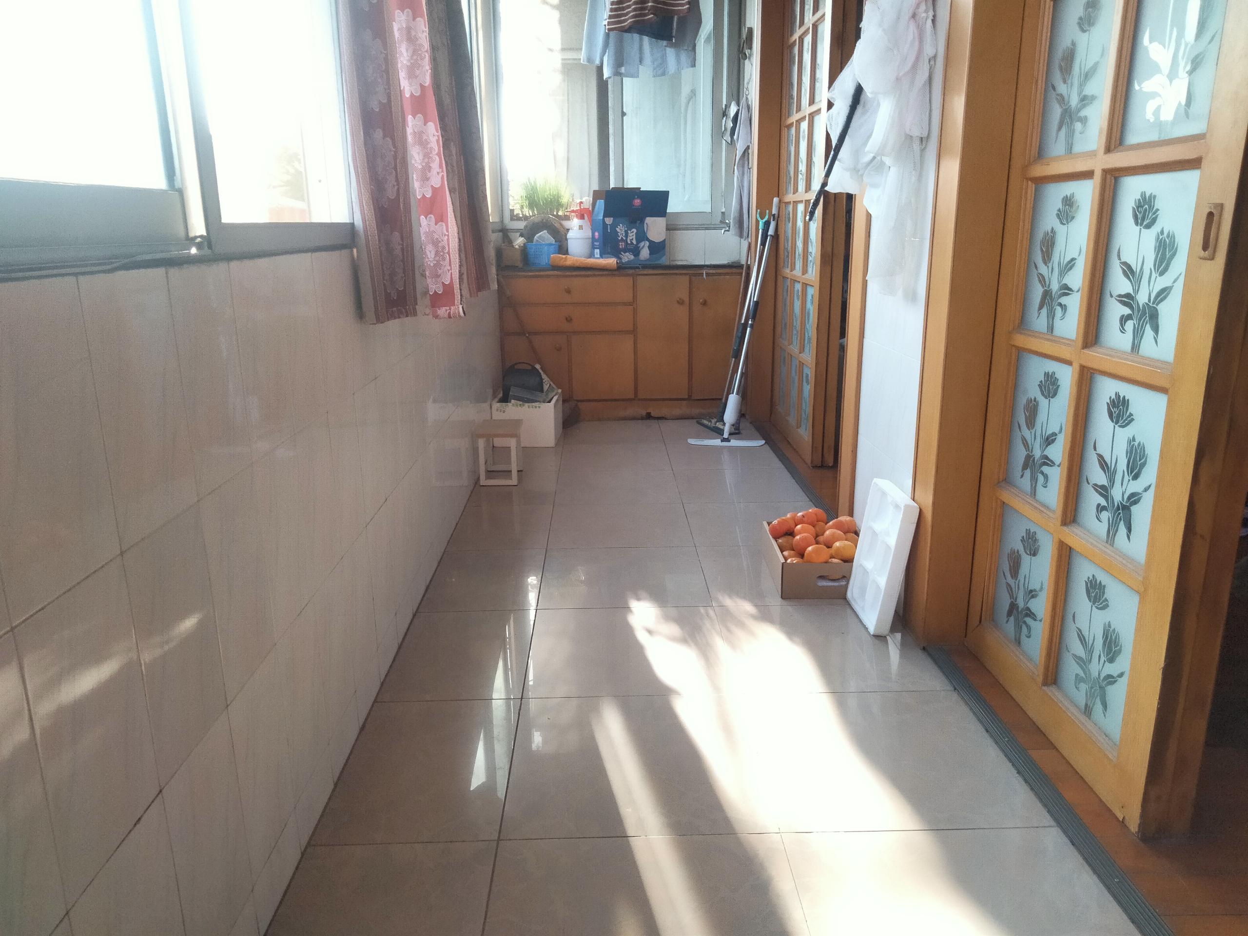 光明东村一期 3室1厅1卫 118m&sup2;