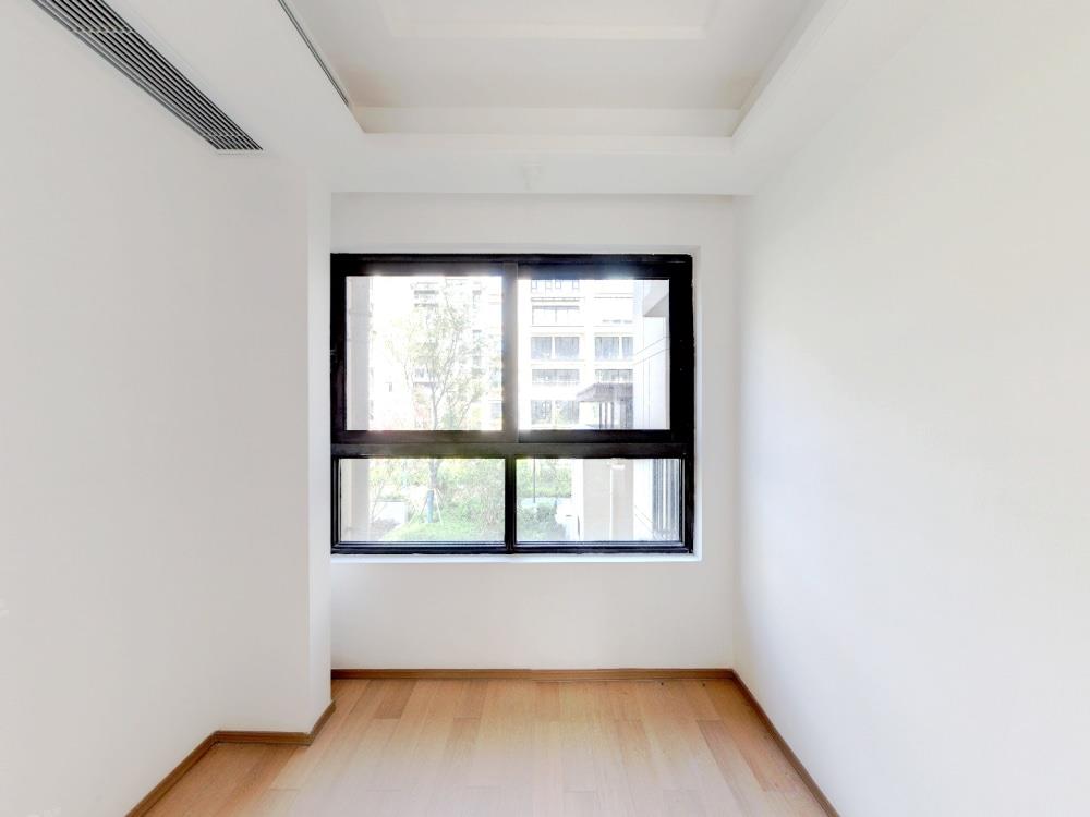 春风南岸东园 4室2厅3卫 167m&sup2;