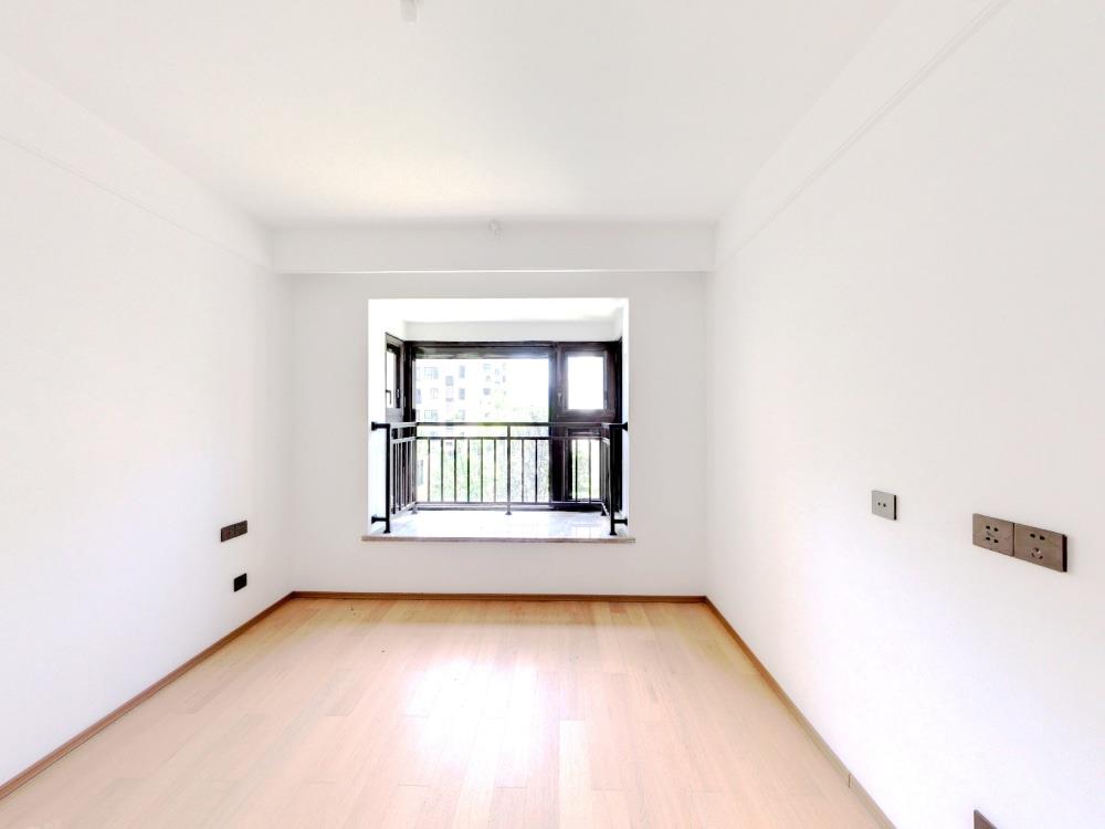 春风南岸东园 4室2厅3卫 167m&sup2;