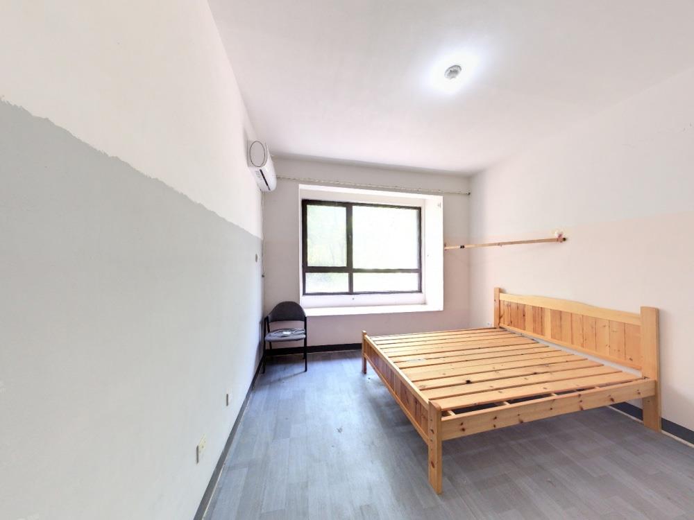 万濠山庄 3室2厅1卫 129m&sup2;